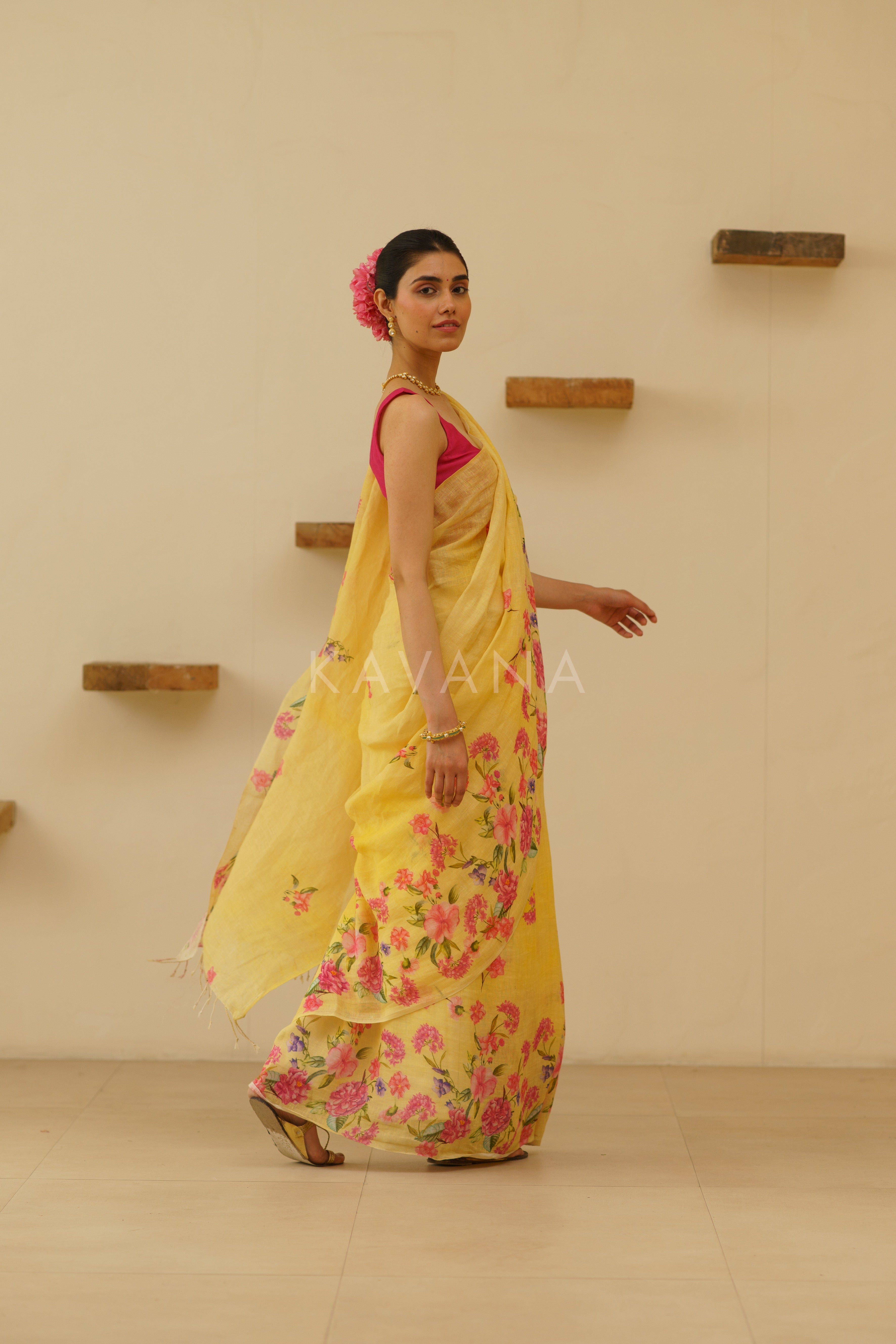 Amla Linen Sari