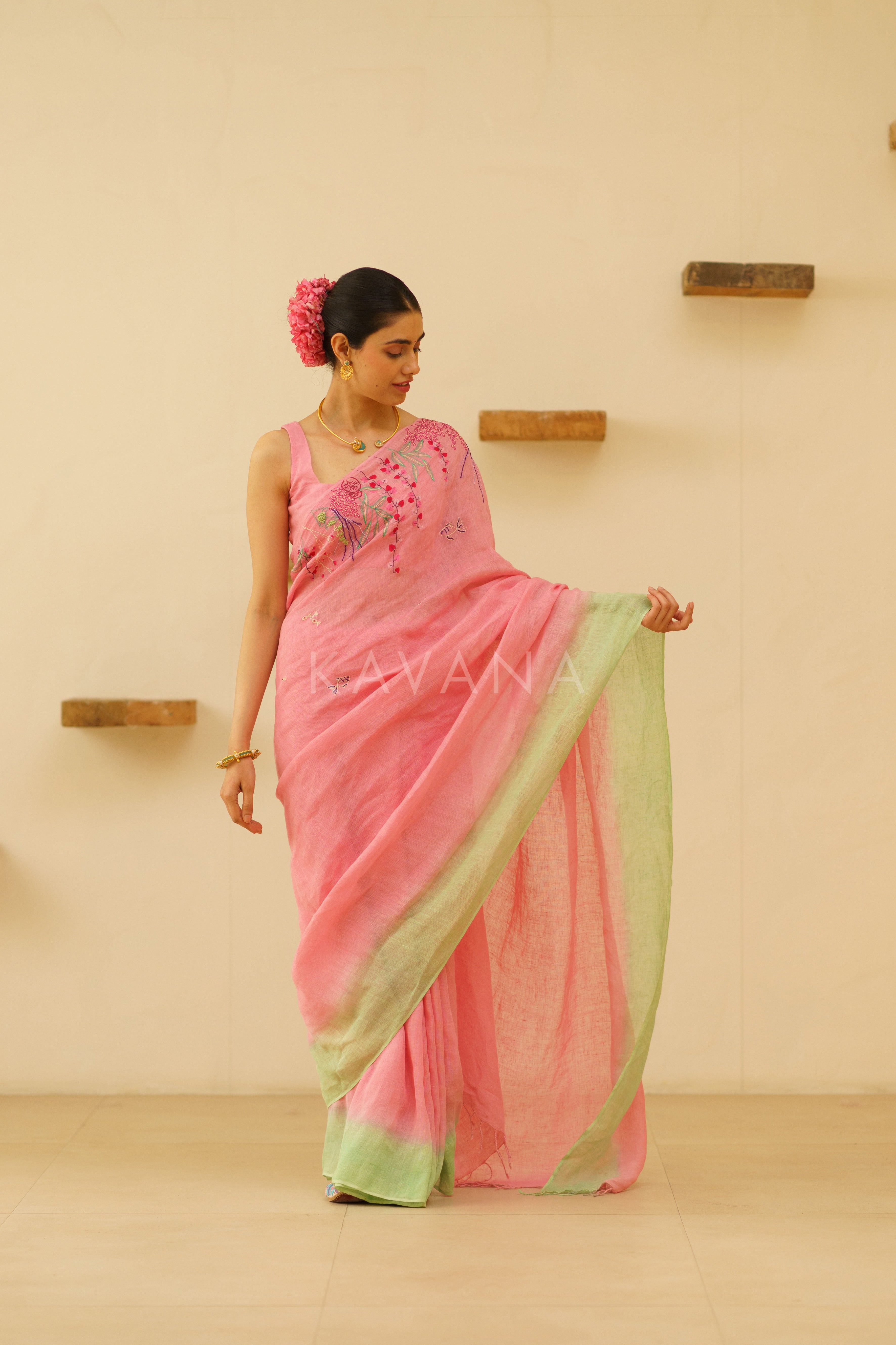 Nira Linen Sari