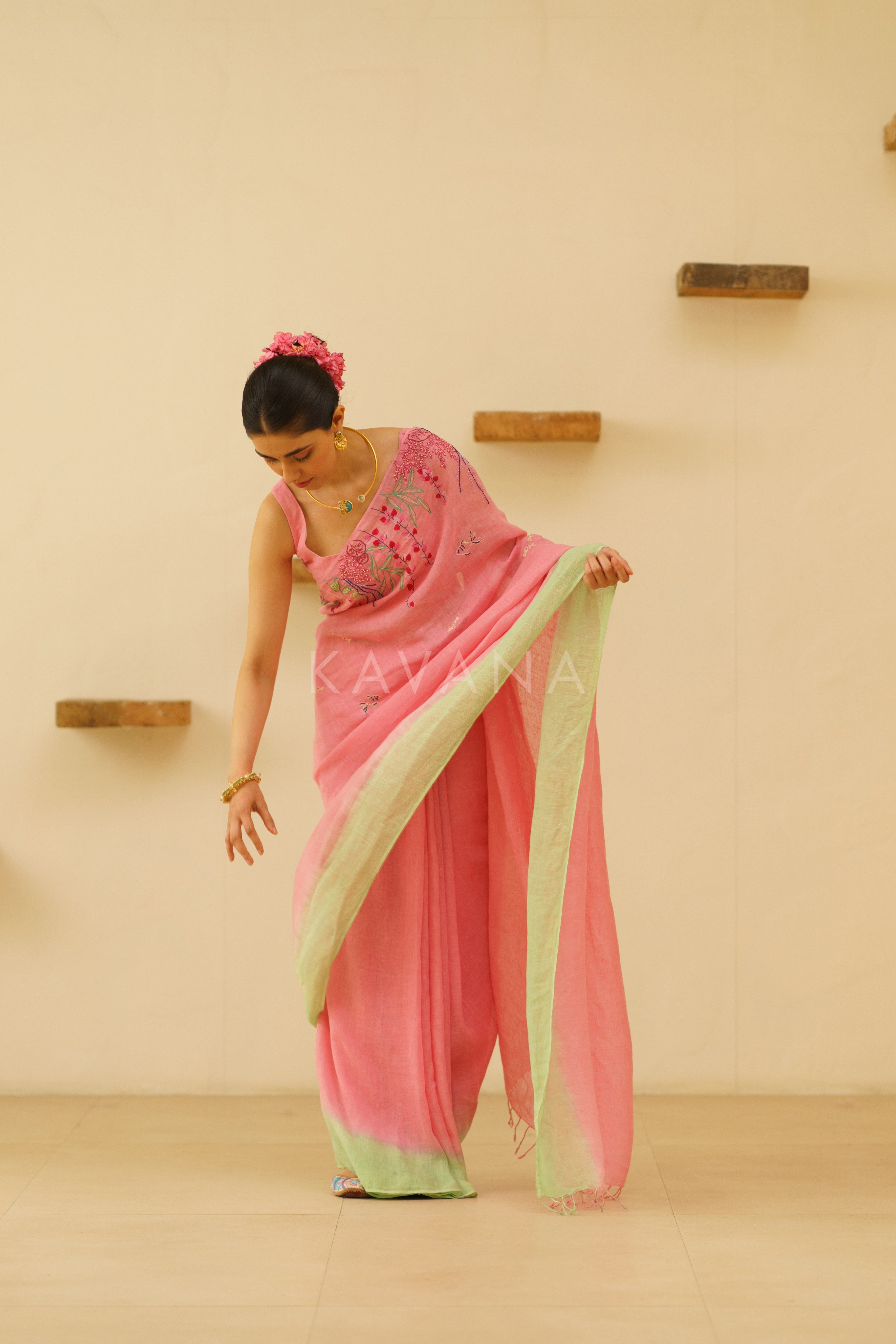 Nira Linen Sari