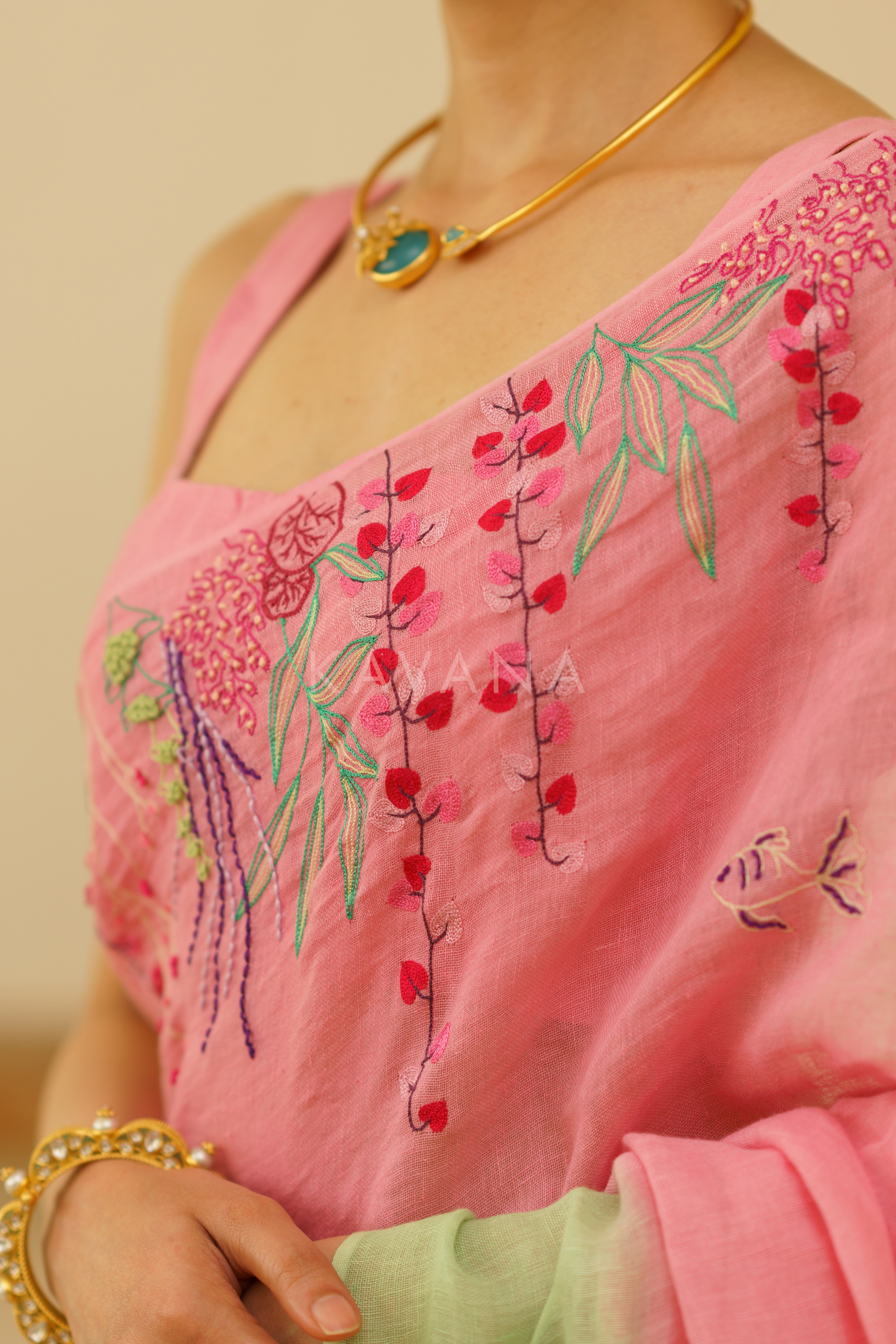 Nira Linen Sari
