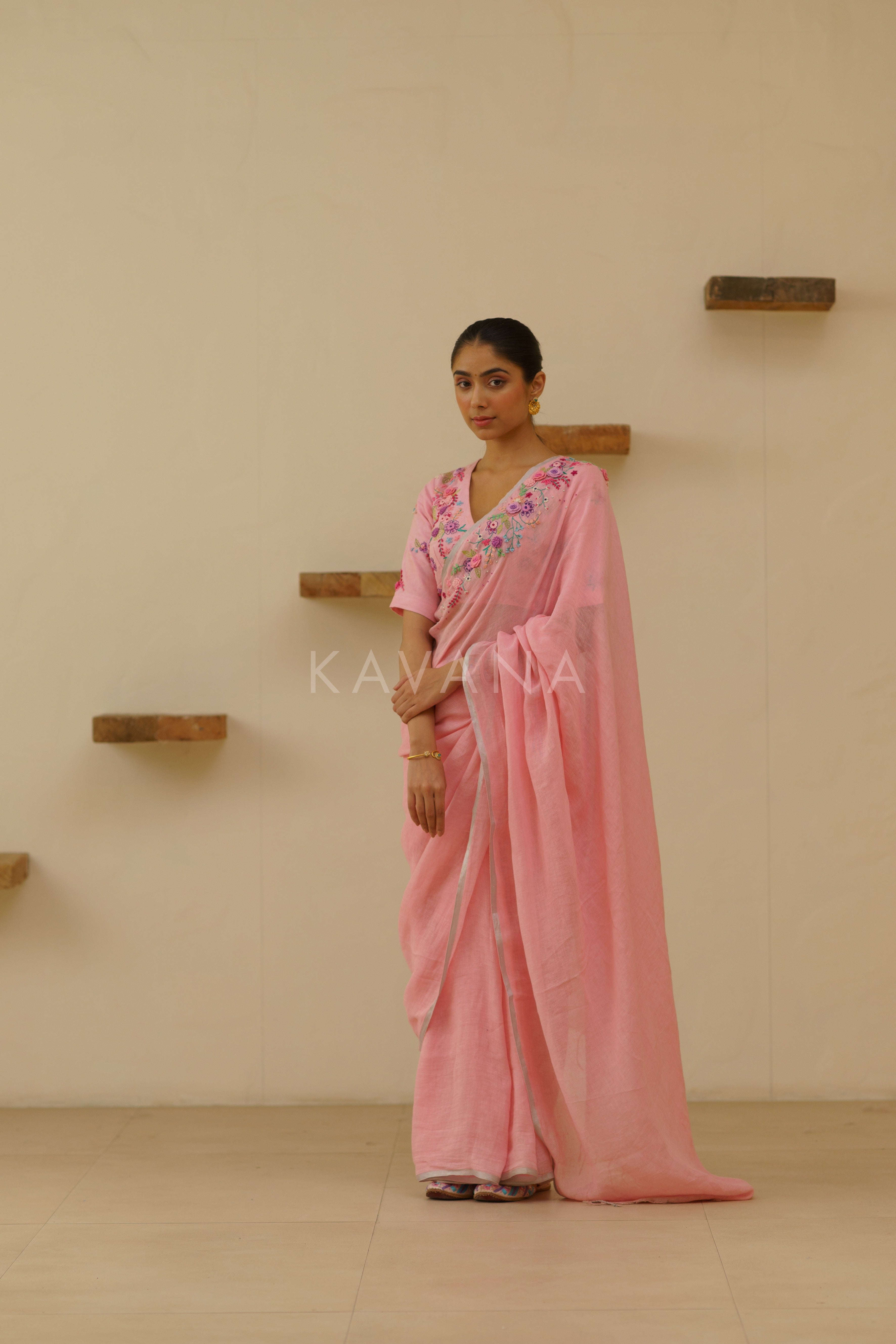 Vanya Linen Sari