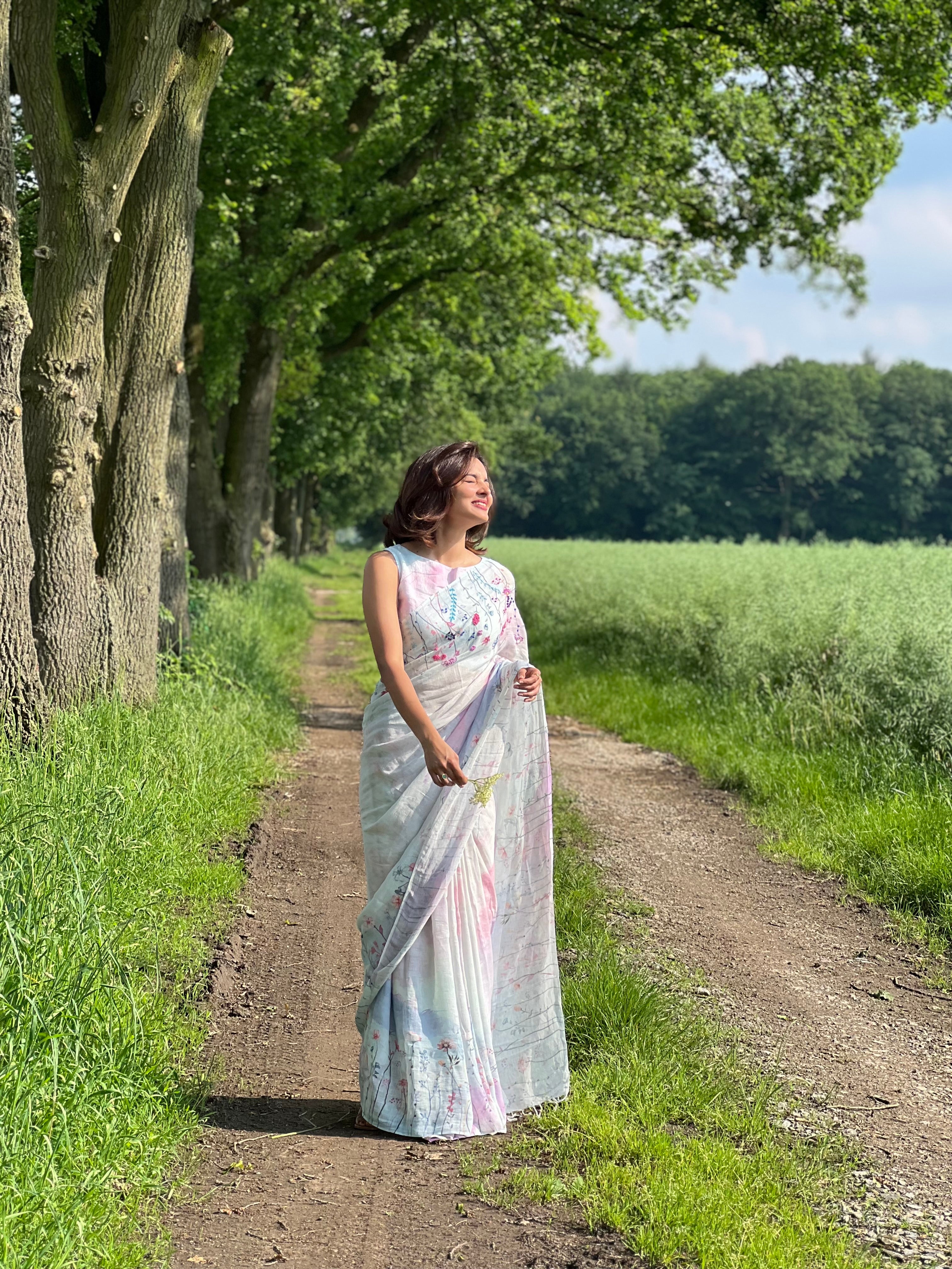 Seher Linen Sari