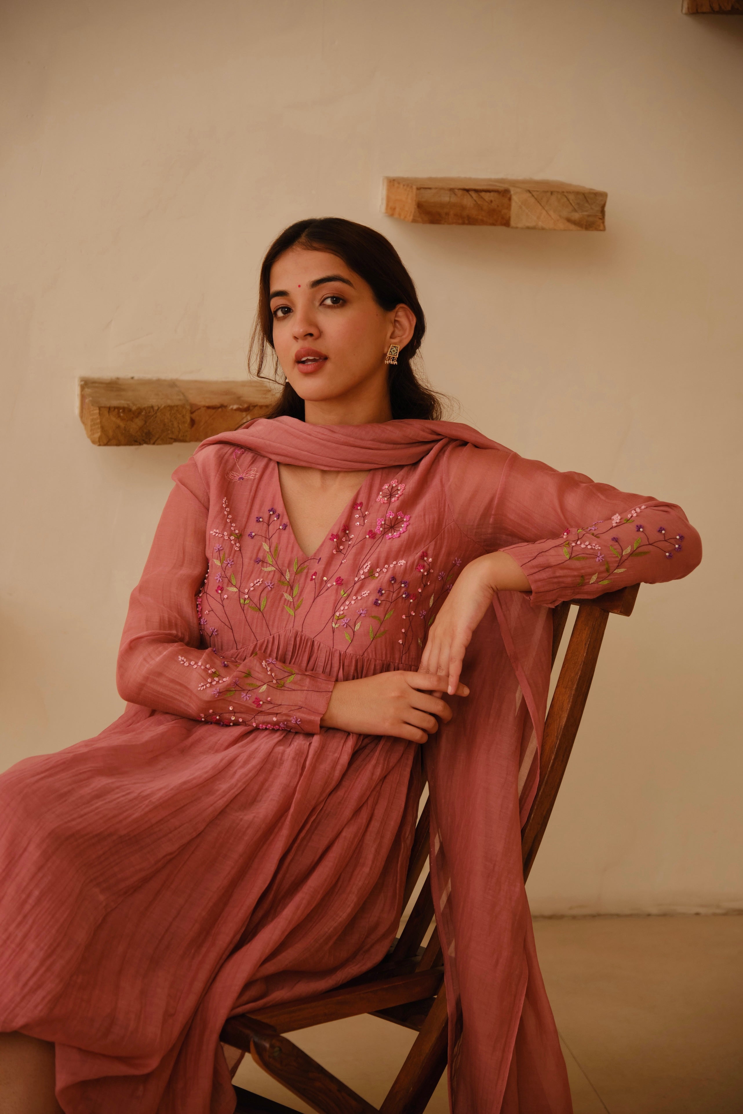 Mauve Floral Hand Embroidered Chanderi Kurta Set
