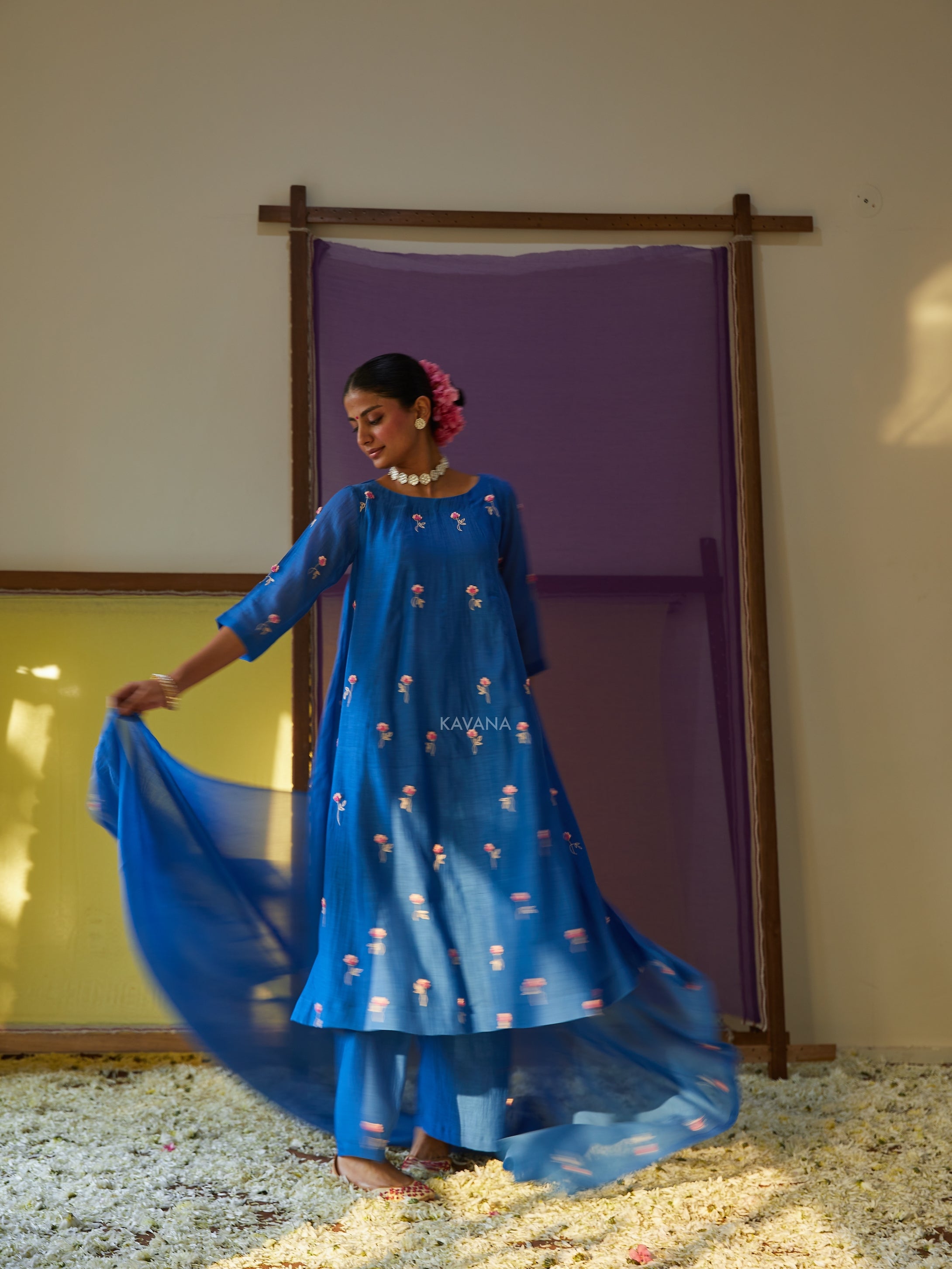 Amira Kurta Set
