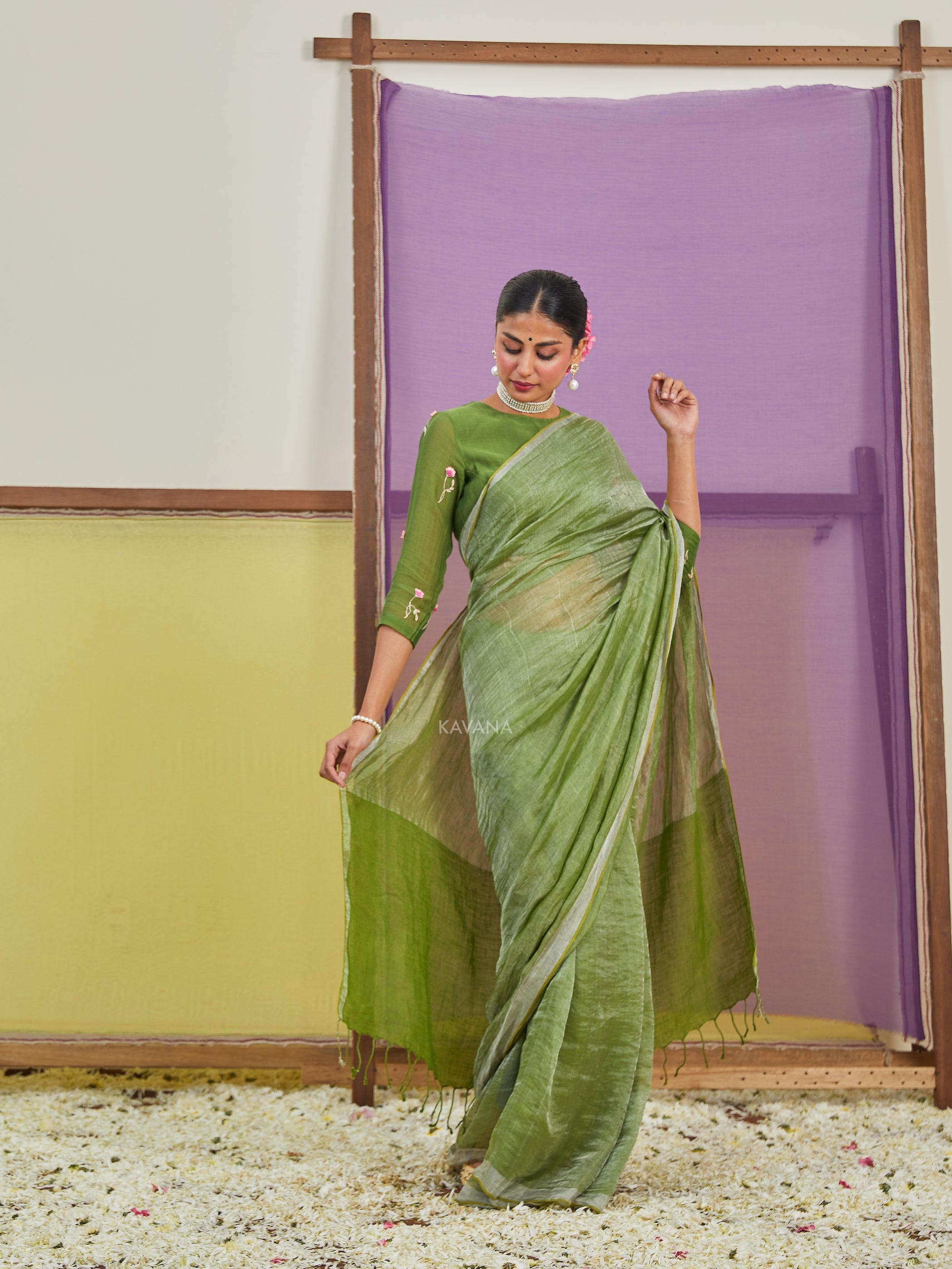 Fiddah Zari Linen Sari