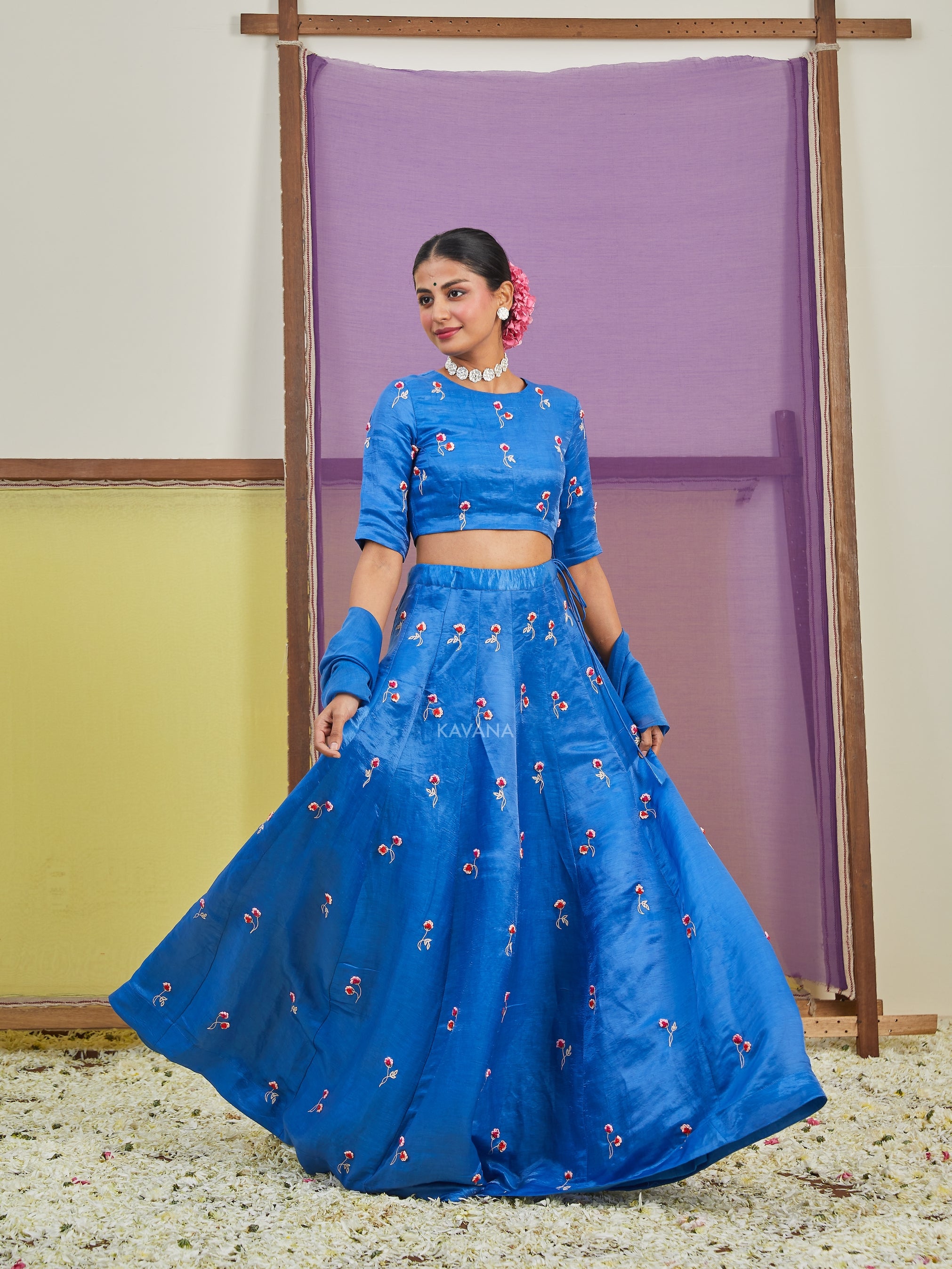 Amira Lehenga