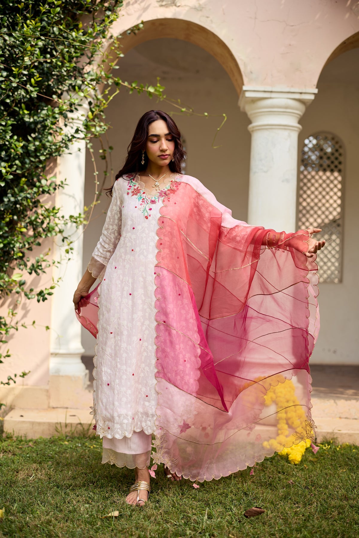 Hoorain Chanderi Kurta Set