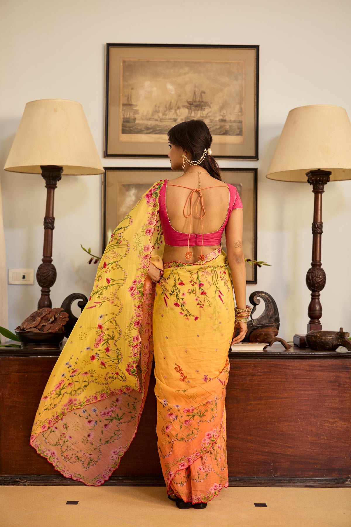 Zarin Chadneri Sari