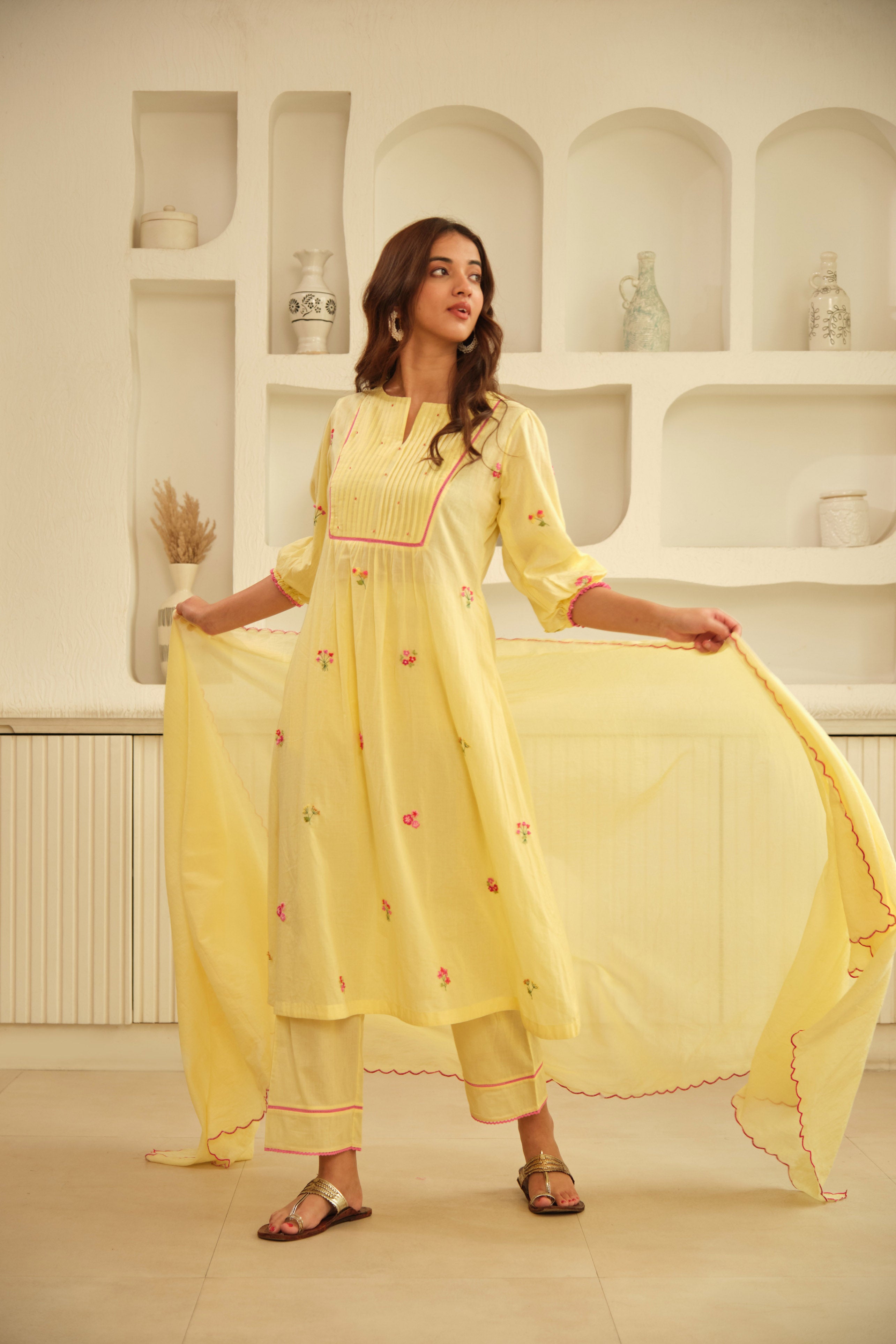 Lemon-Yellow Scalloped Cotton Dupatta
