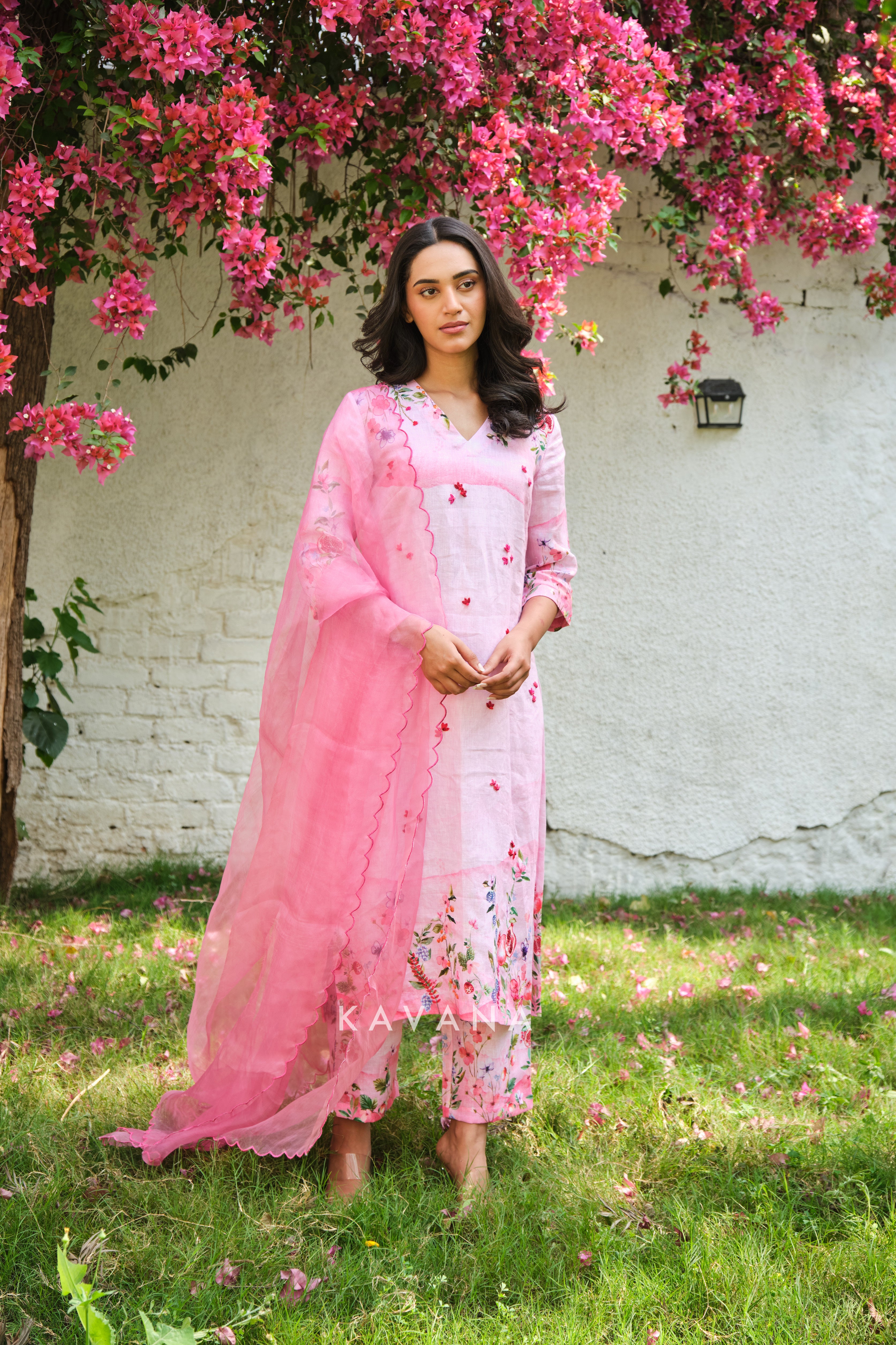 Anaar dana dupatta