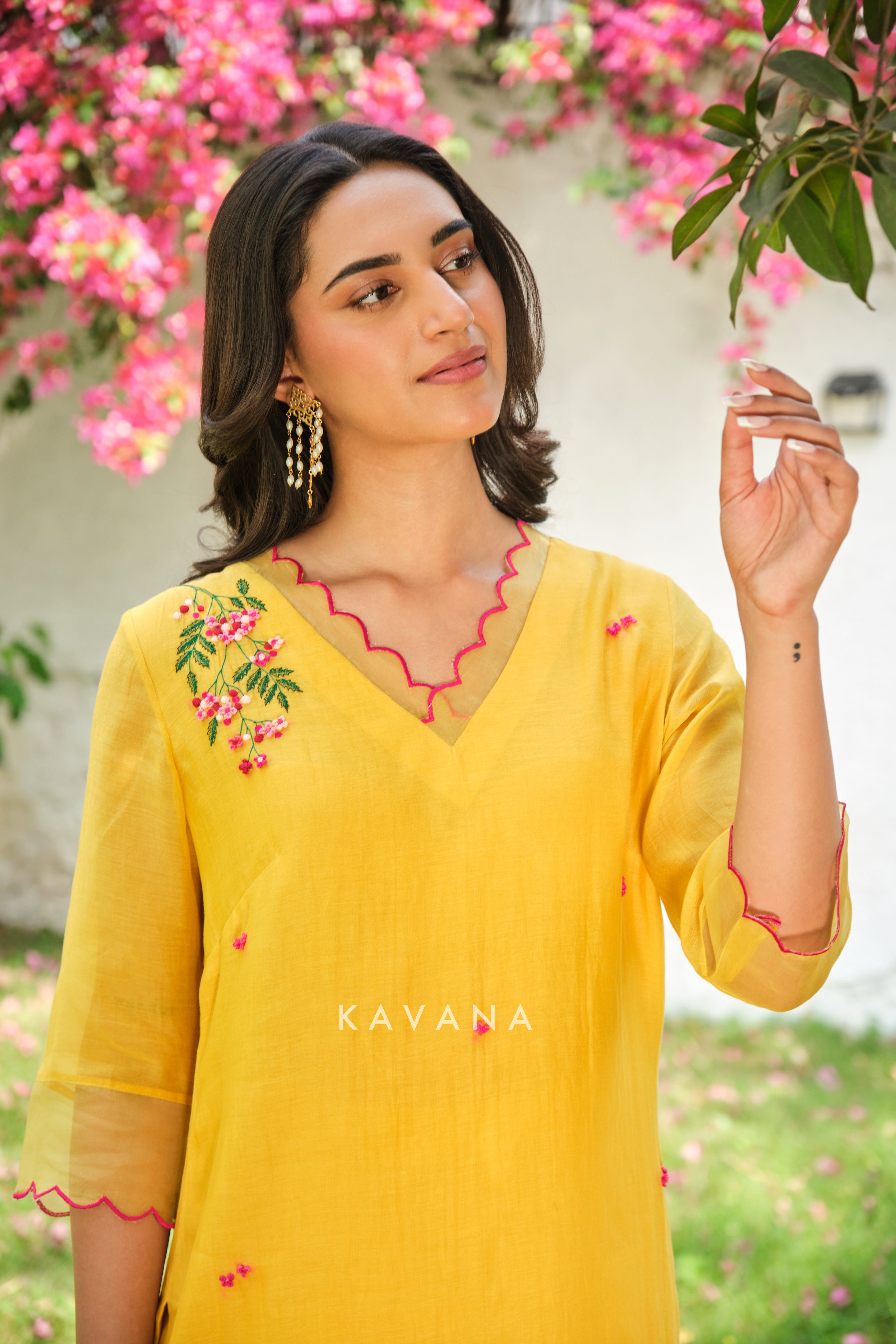 Aamras kurta set