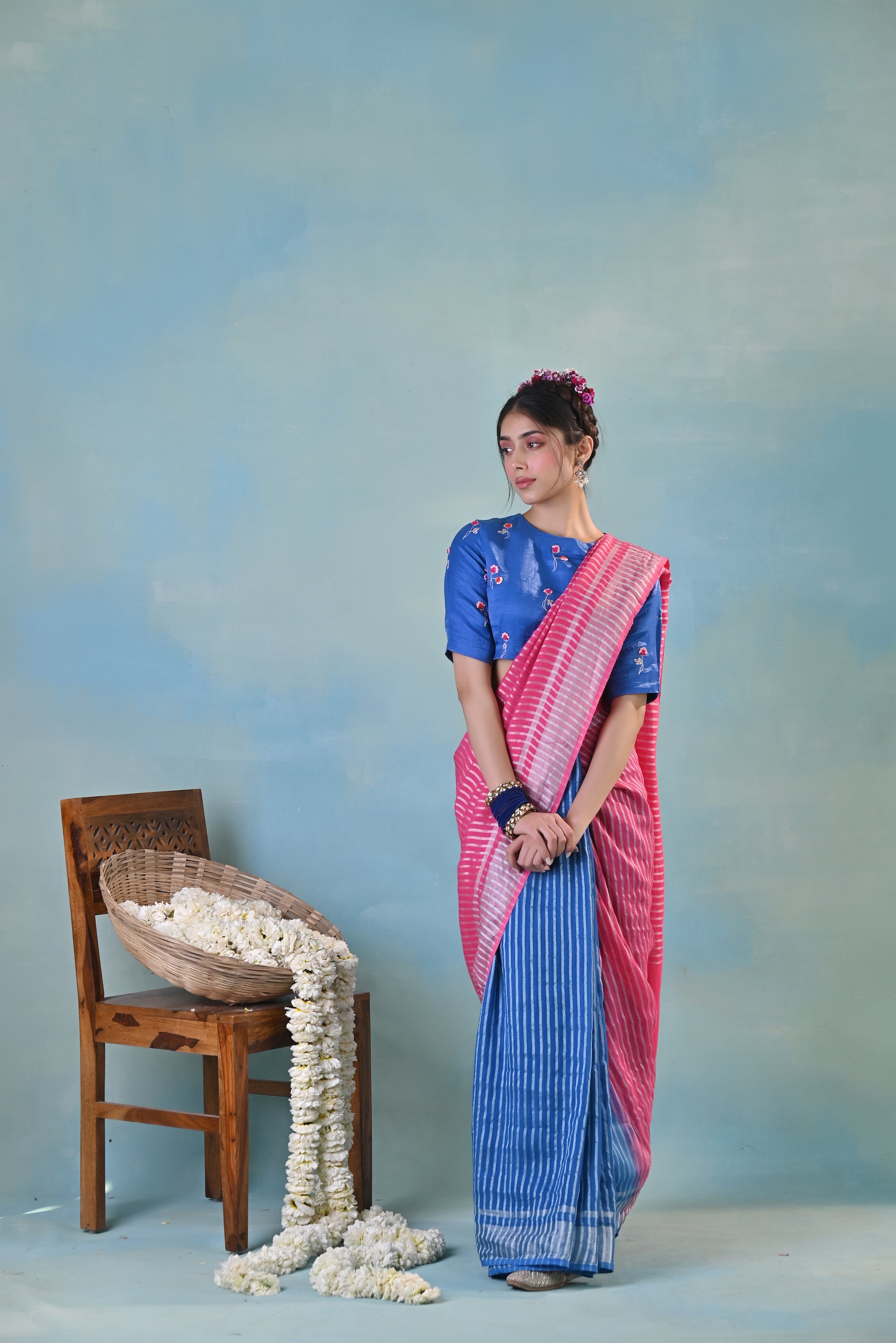 Neera Linen Sari