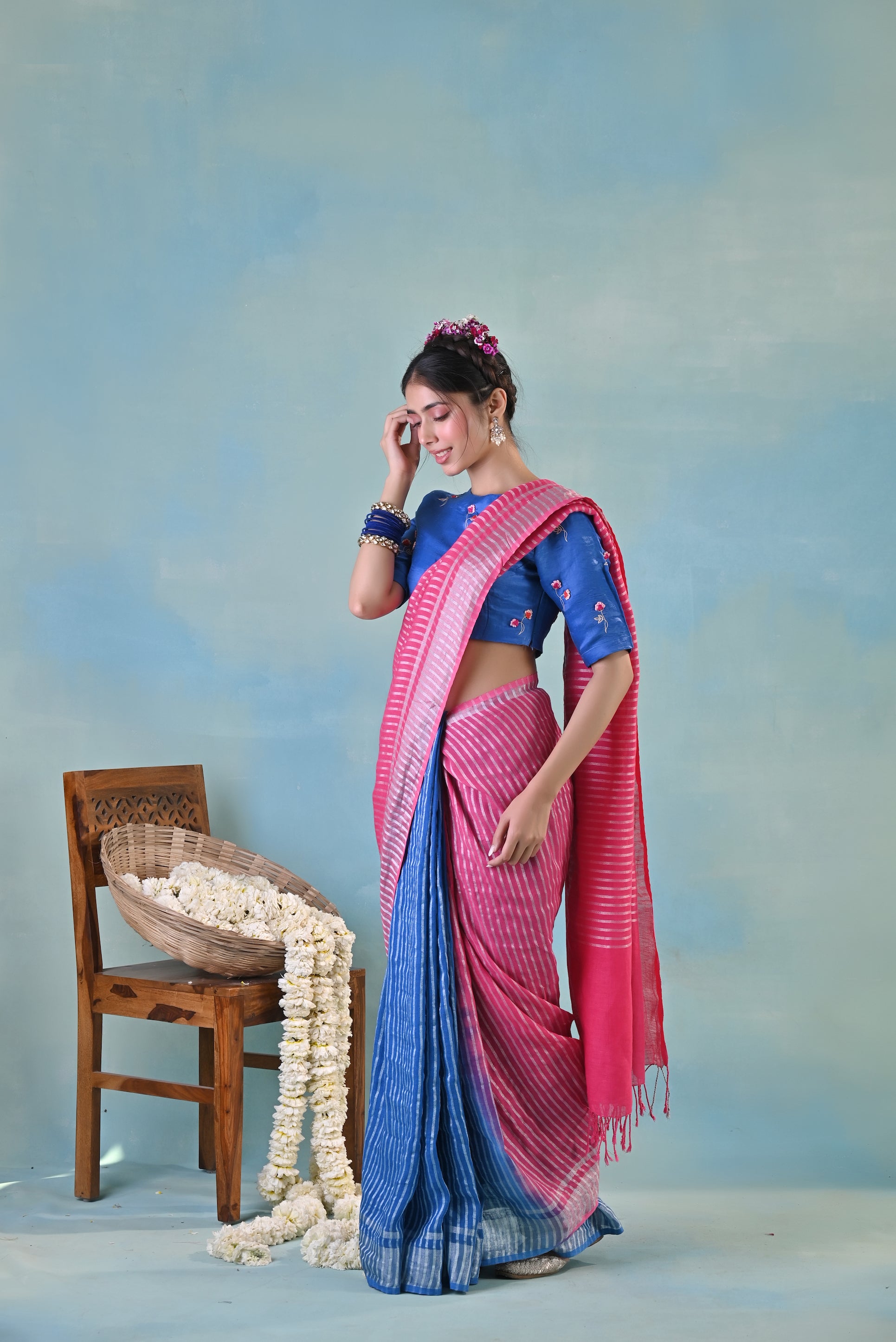 Neera Linen Sari