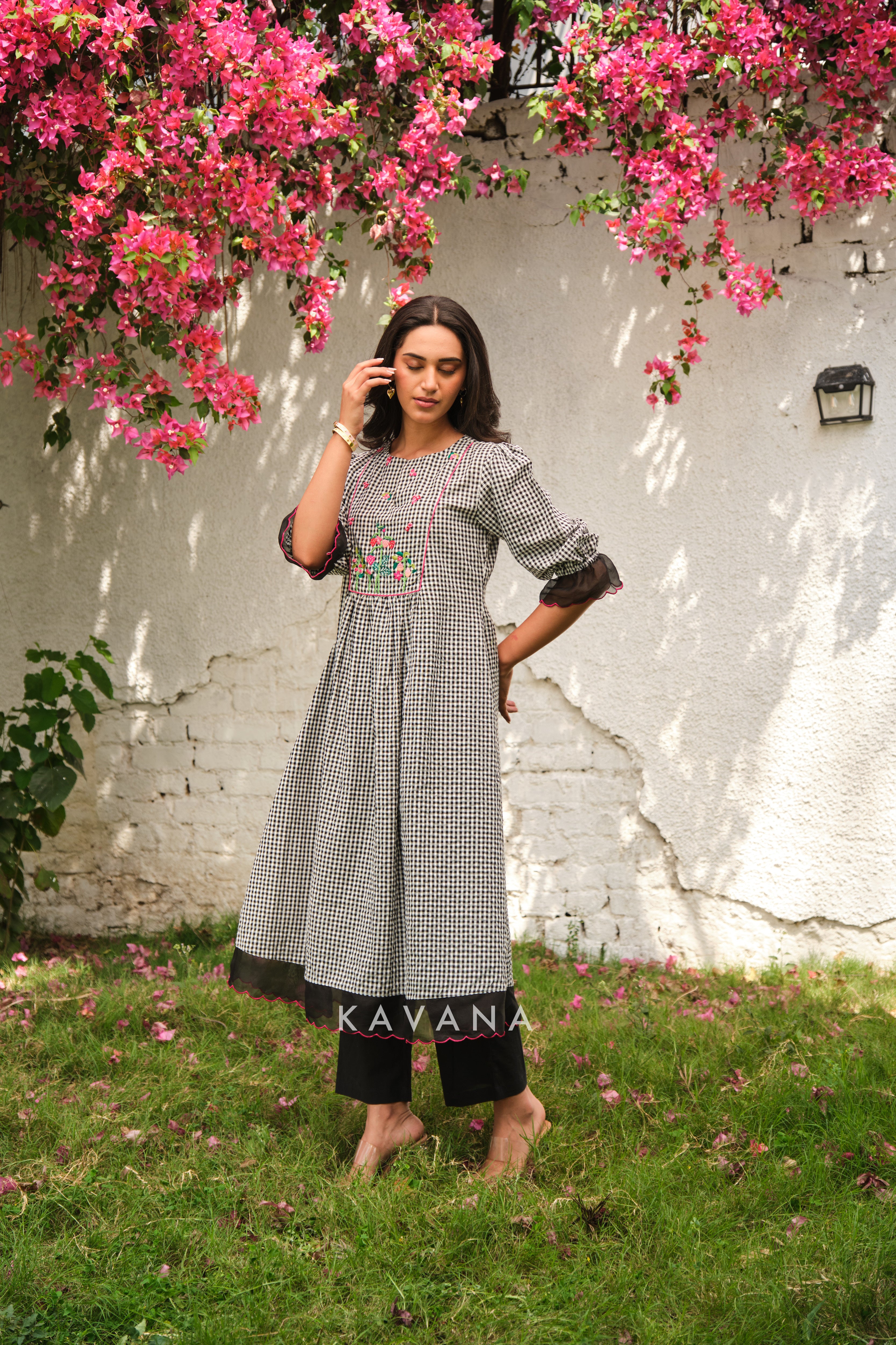 Kala khatta kurta set