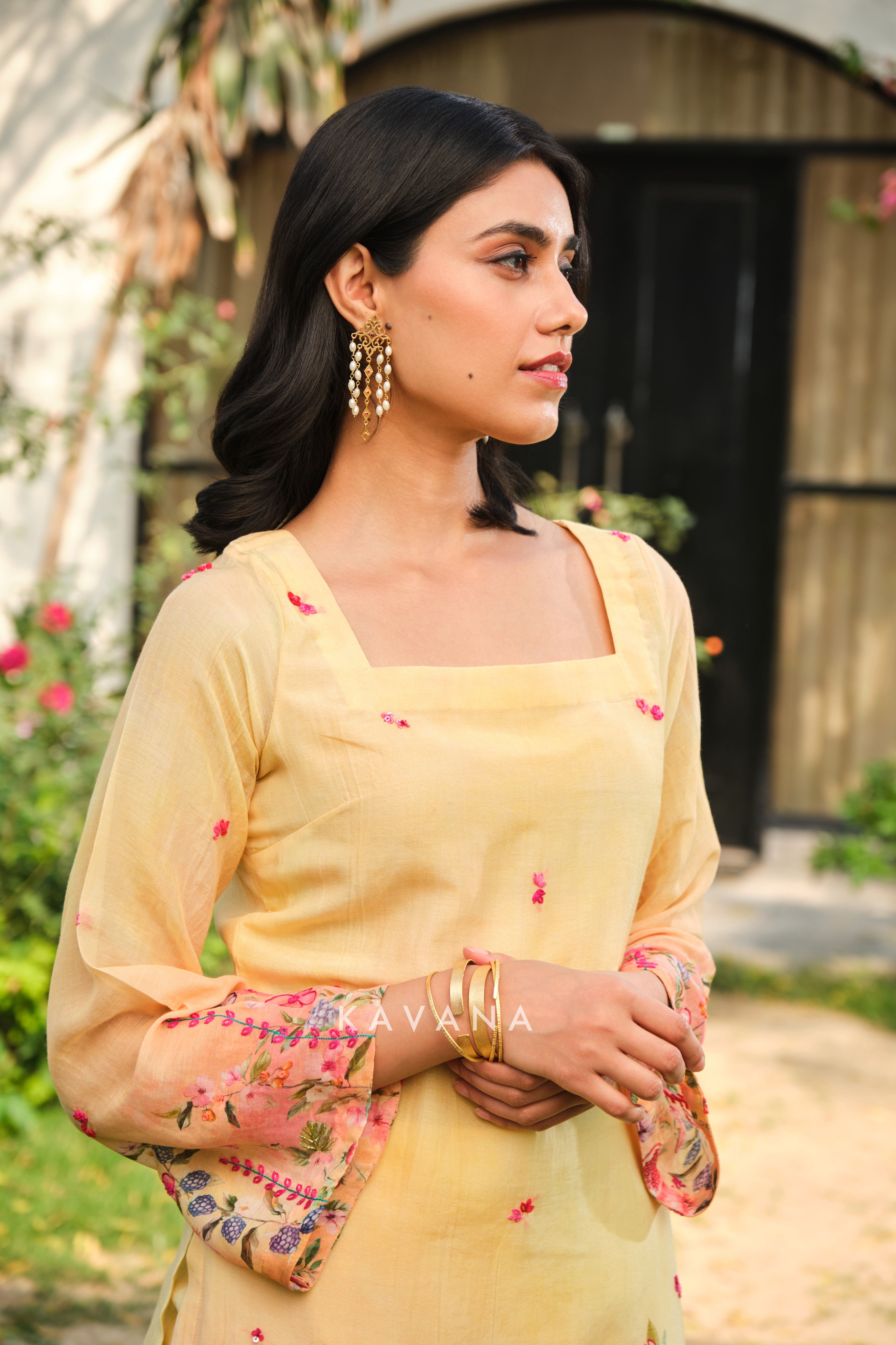 Sandhya kurta set