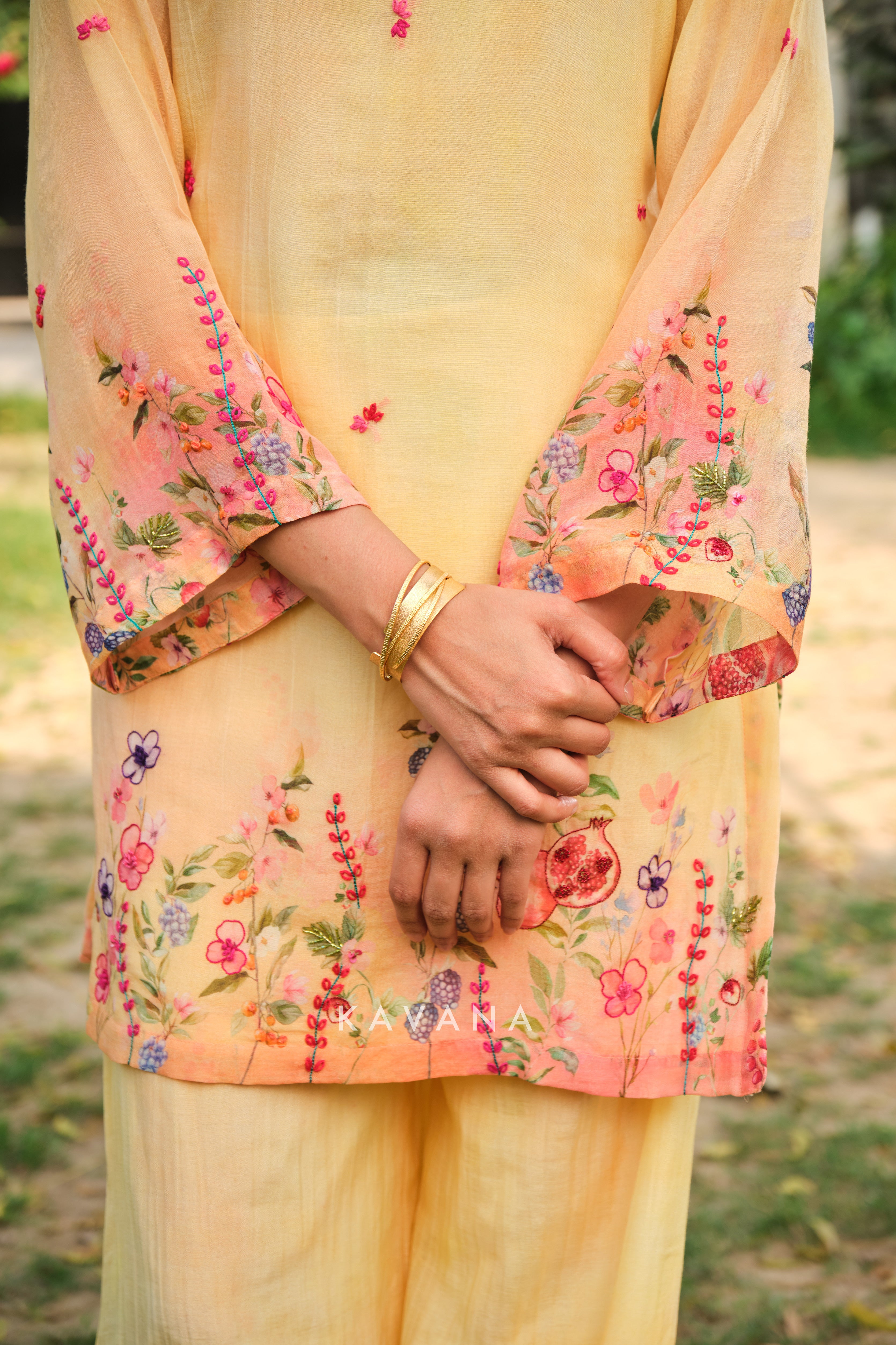 Sandhya kurta set