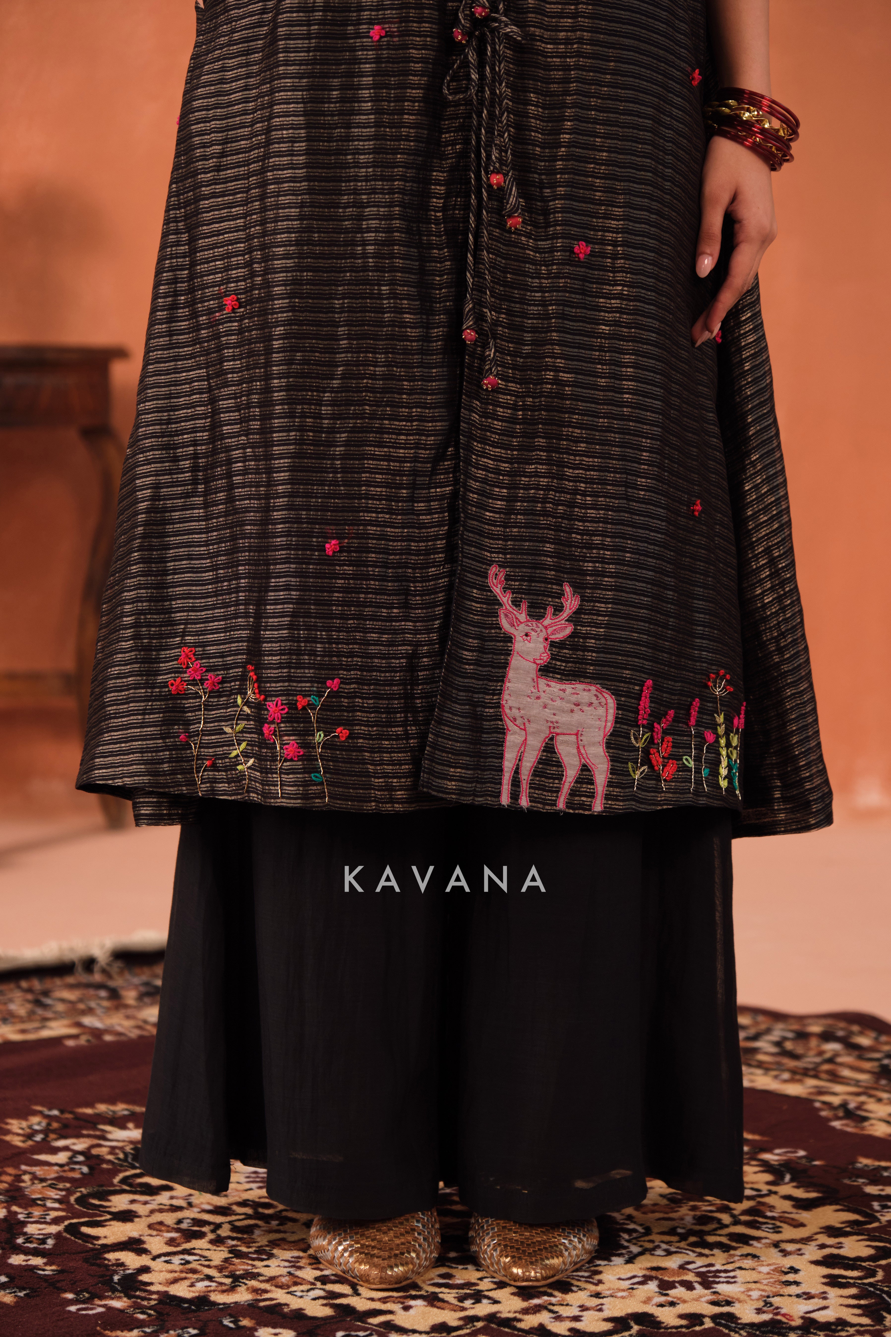 Paavni Chanderi Kurta Set
