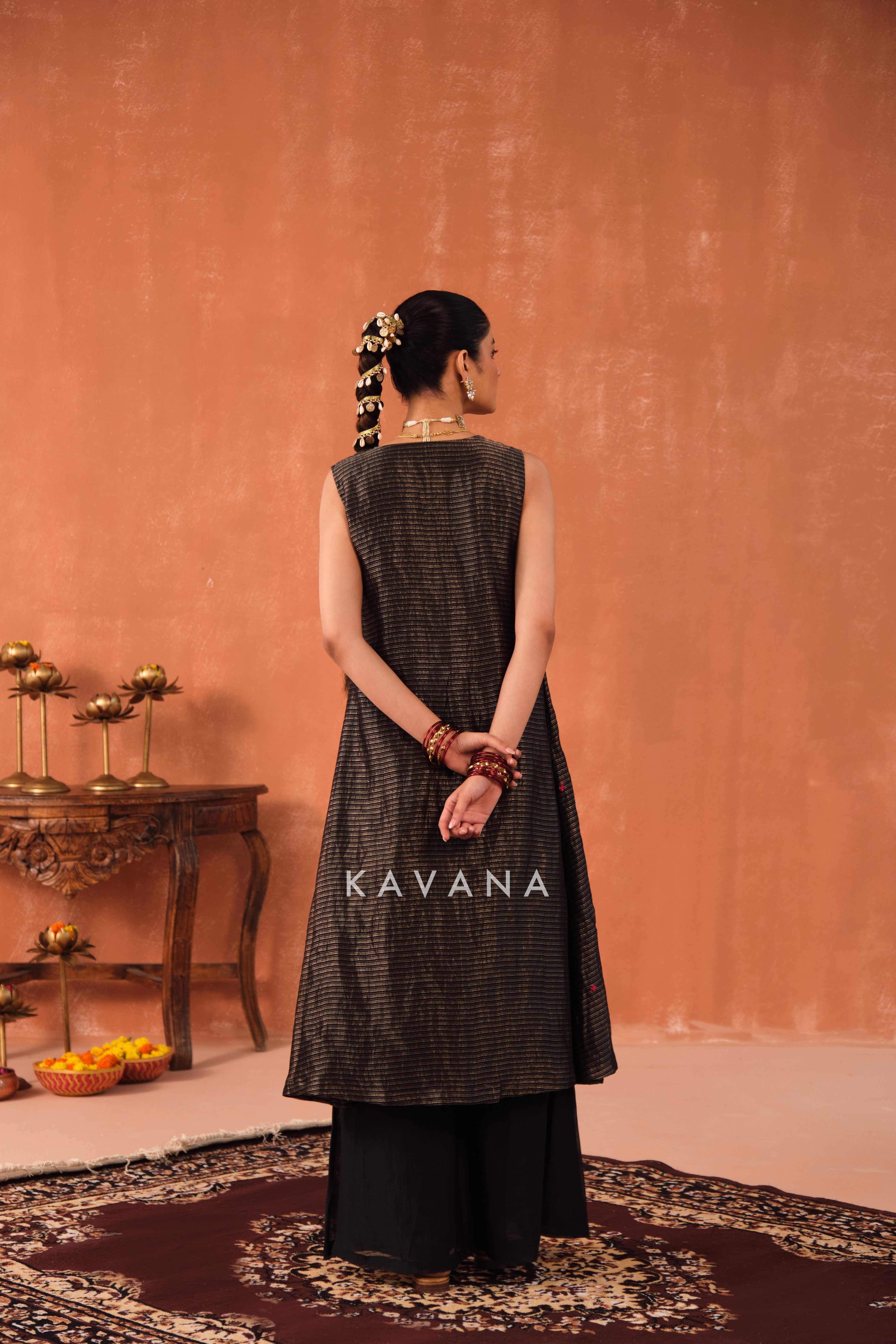 Paavni Chanderi Kurta Set