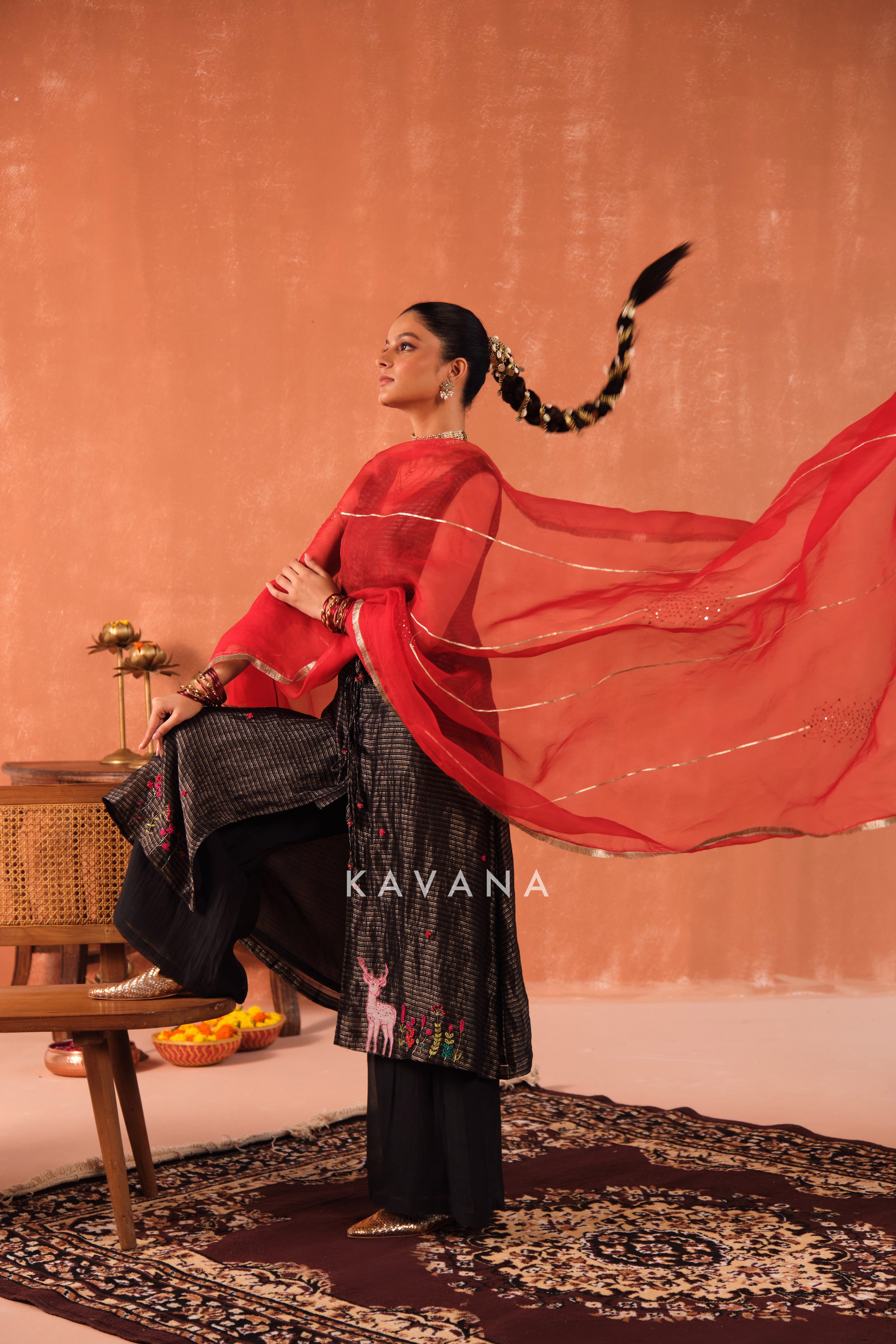 Paavni Chanderi Kurta Set