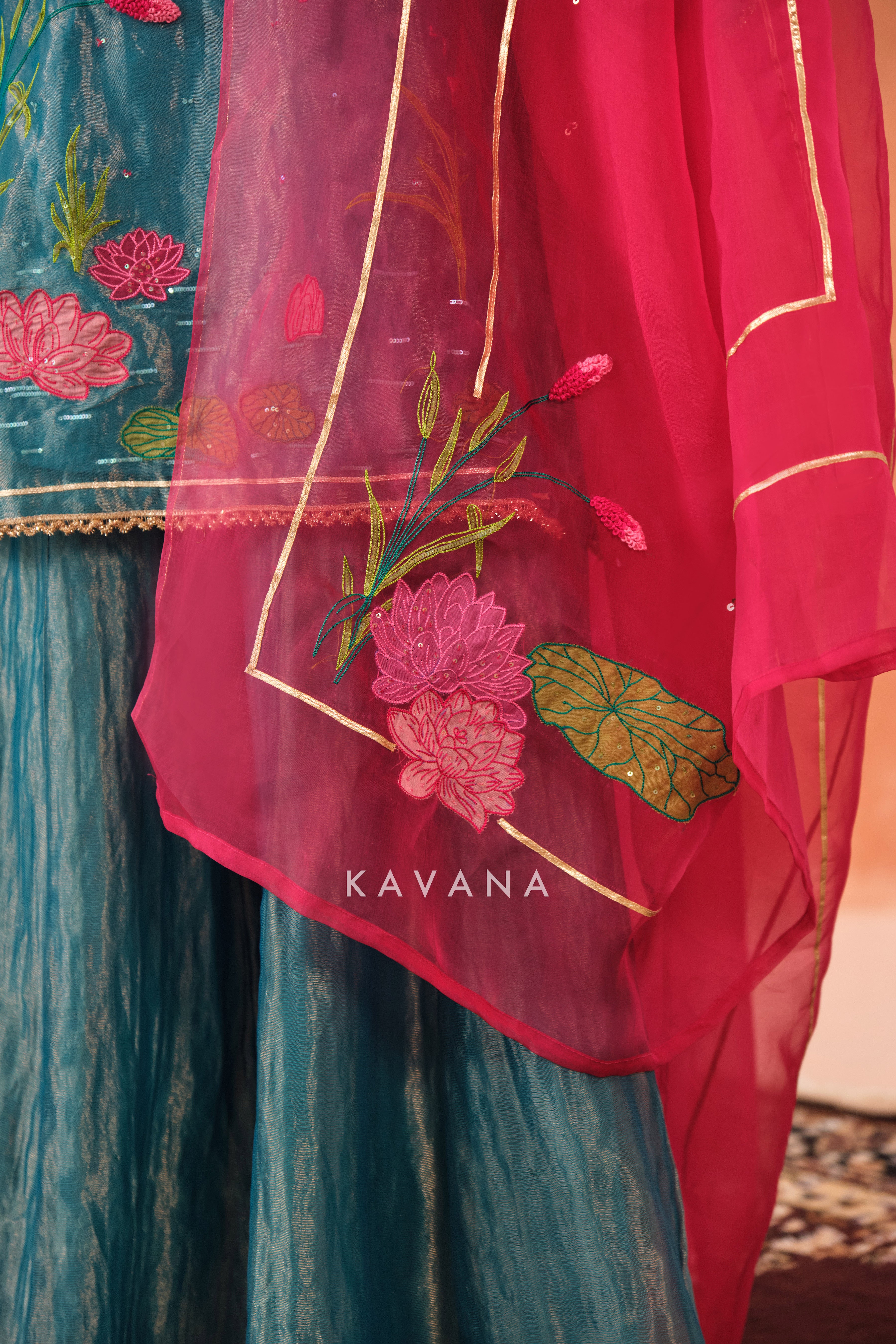 Neelika Dupatta