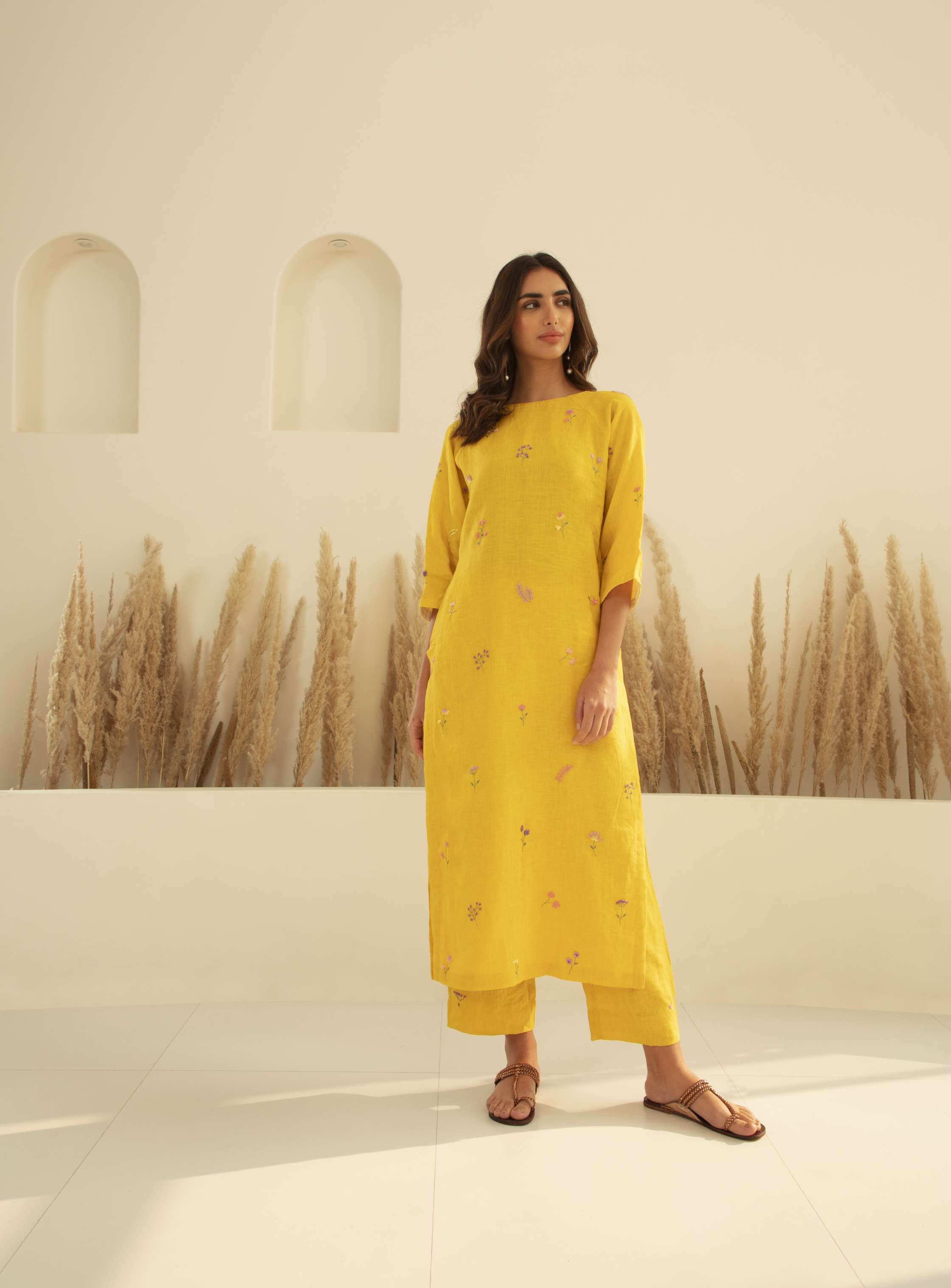 Phool Linen Kurta Set