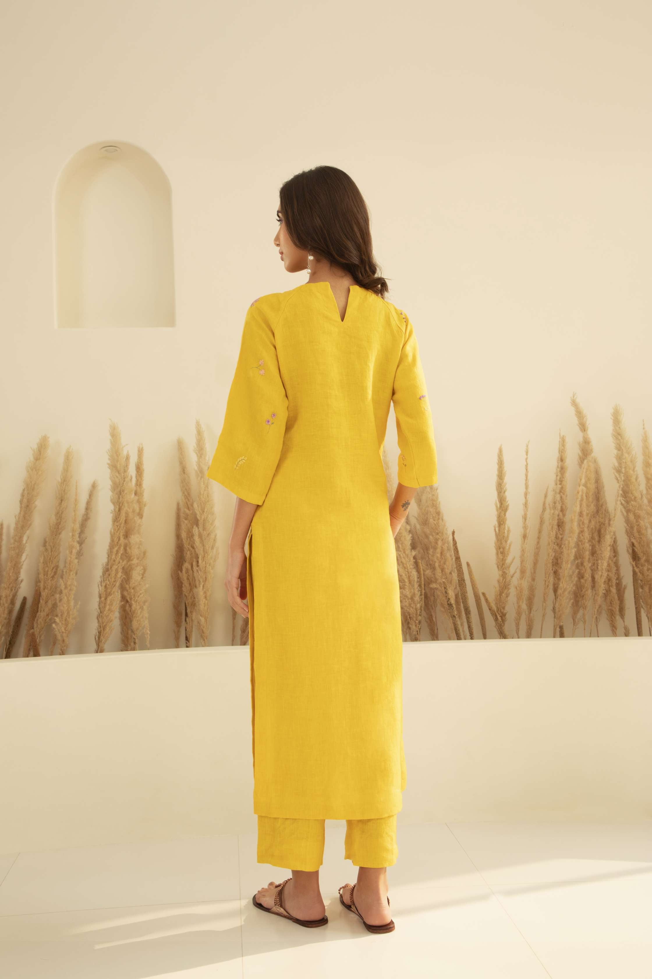 Phool Linen Kurta Set