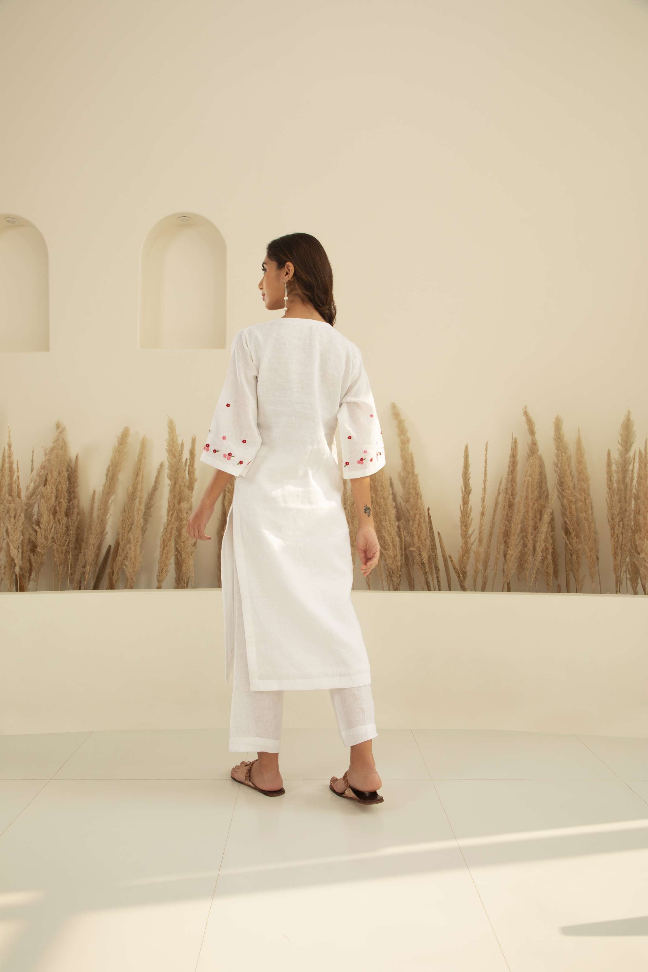 Neerav Kurta Set