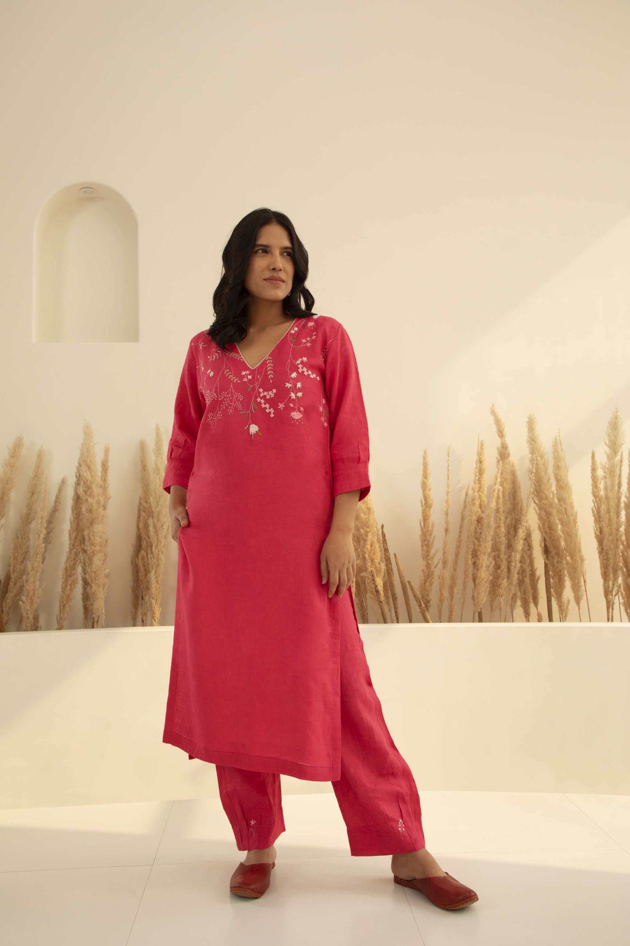 Ruhi Green Linen Cotton Plain Kurta with Lace Work