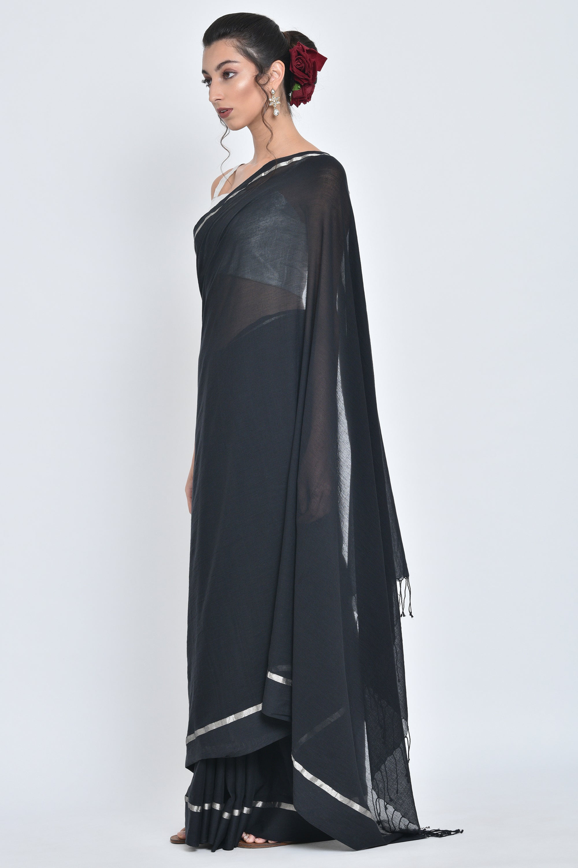 Shiuli I Handwoven Organic Cotton Sari - kavana.in