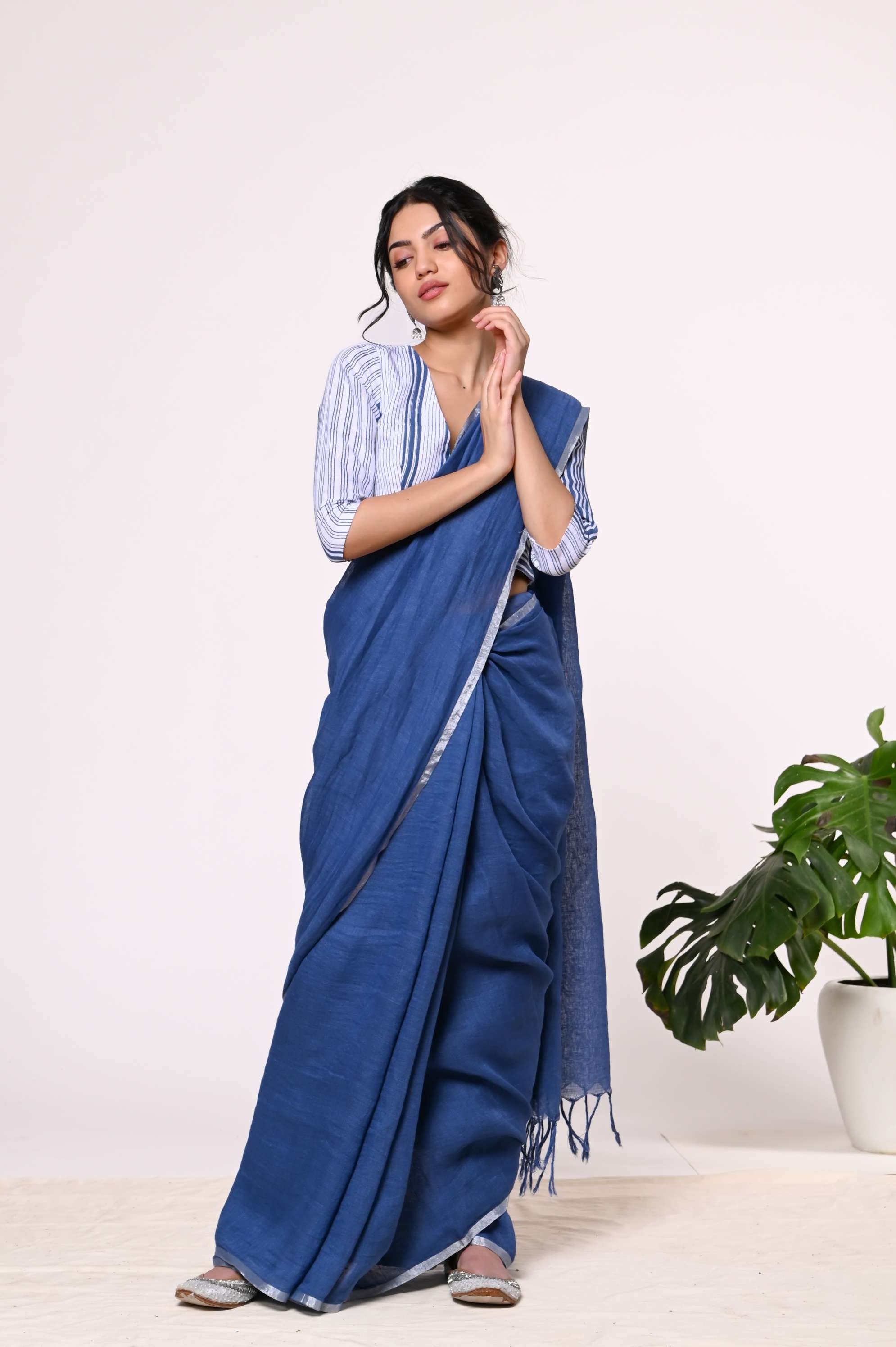 Nila Linen Sari