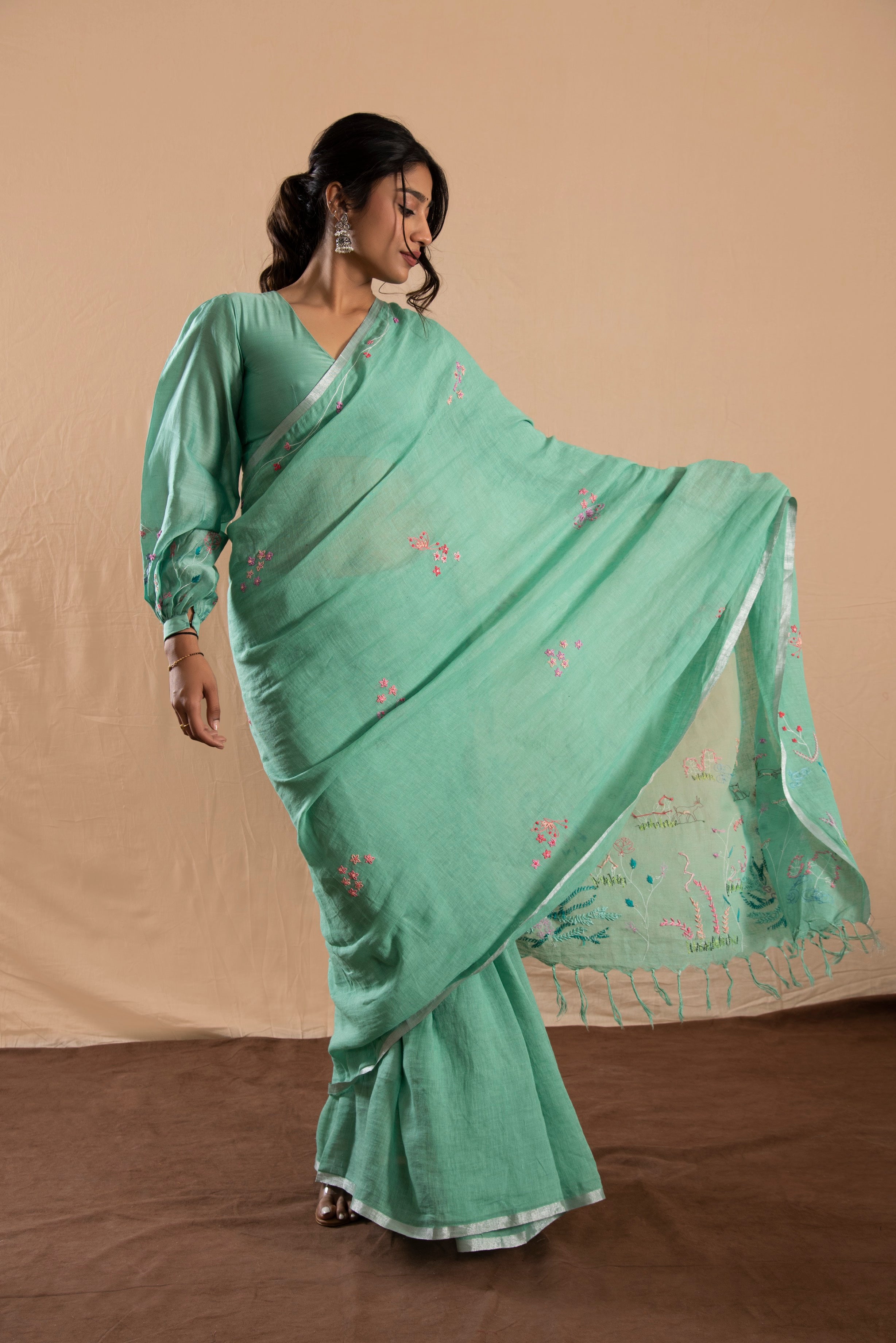 Suhana Safar Linen Sari
