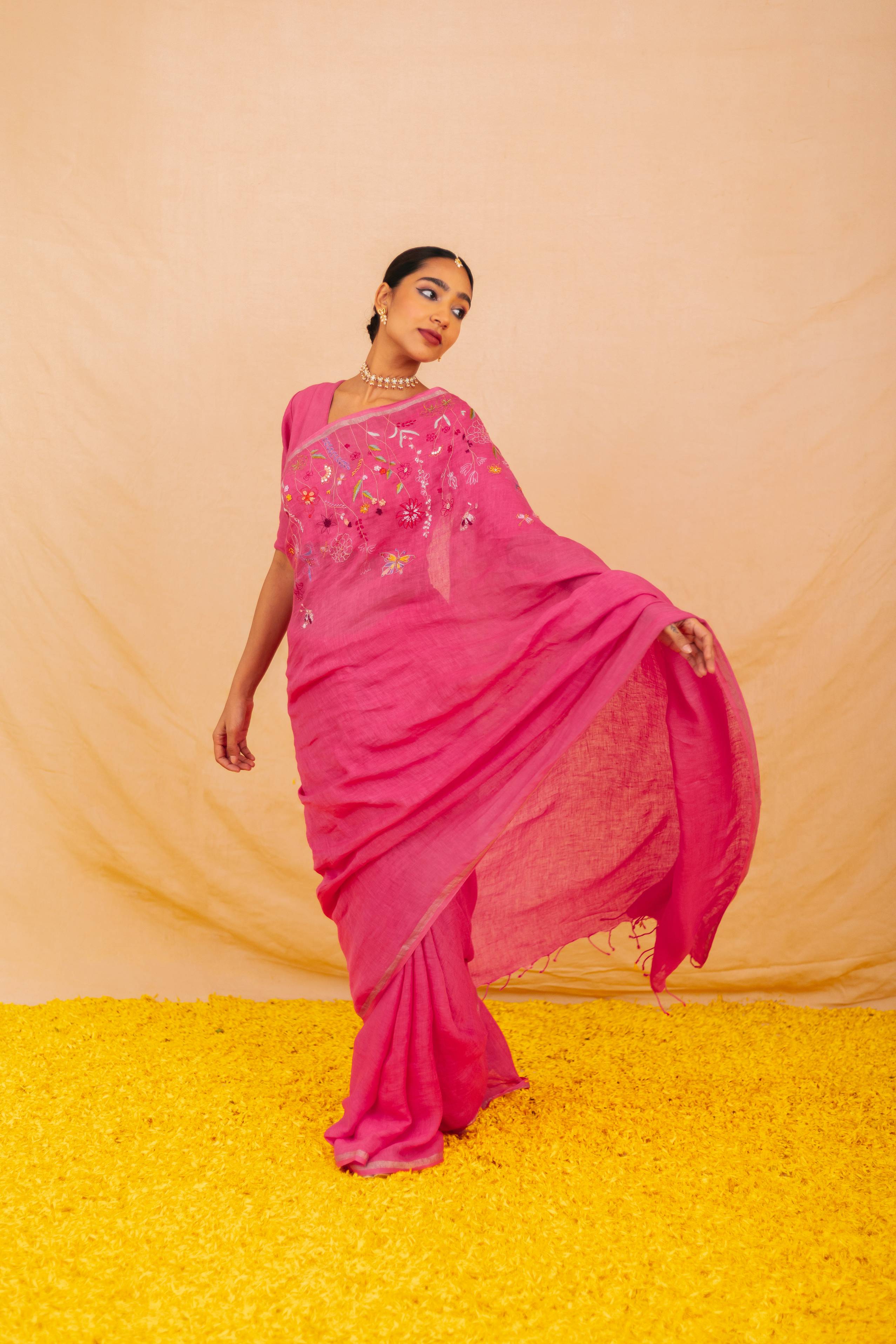 Ruhi Linen Sari