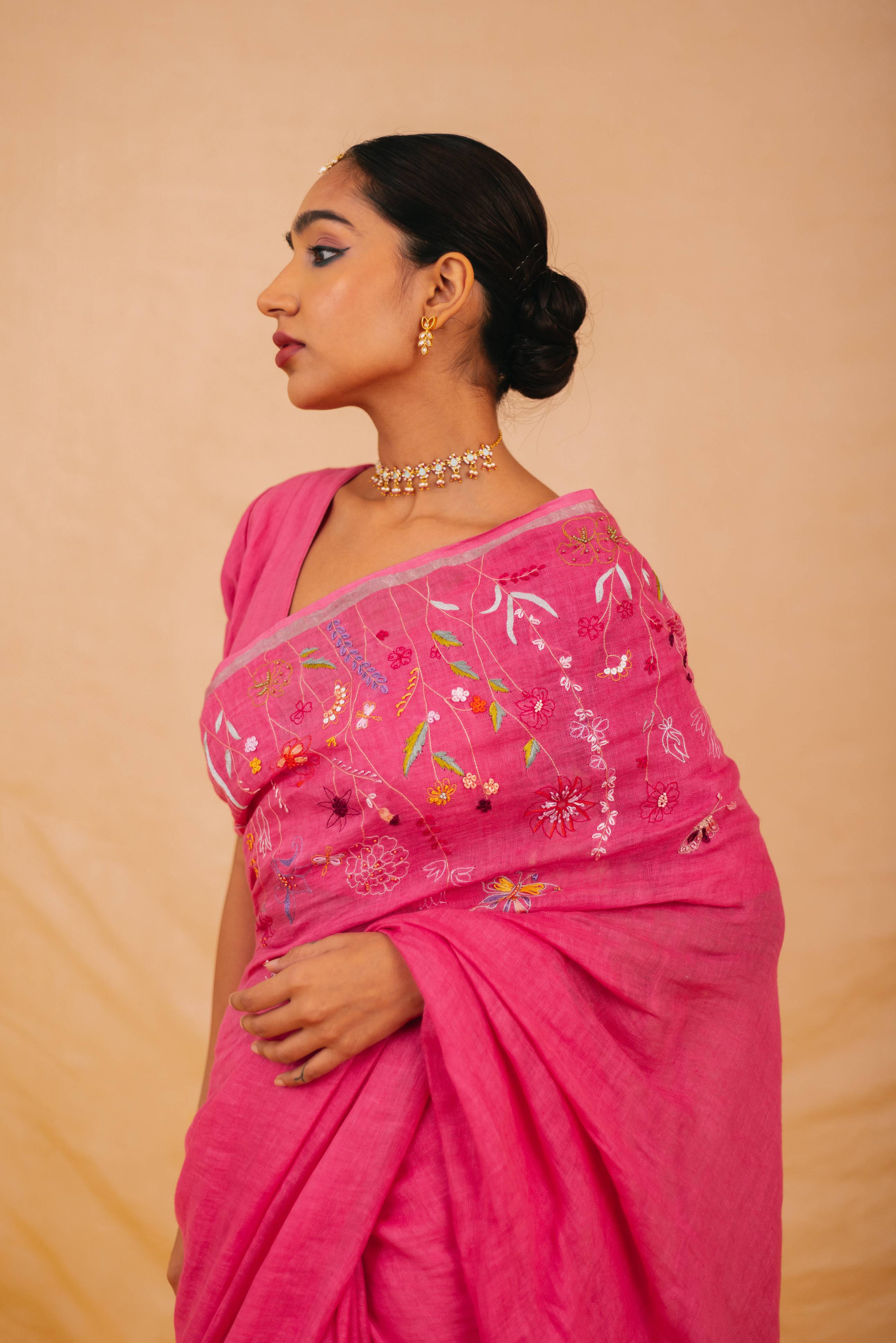 Ruhi Linen Sari