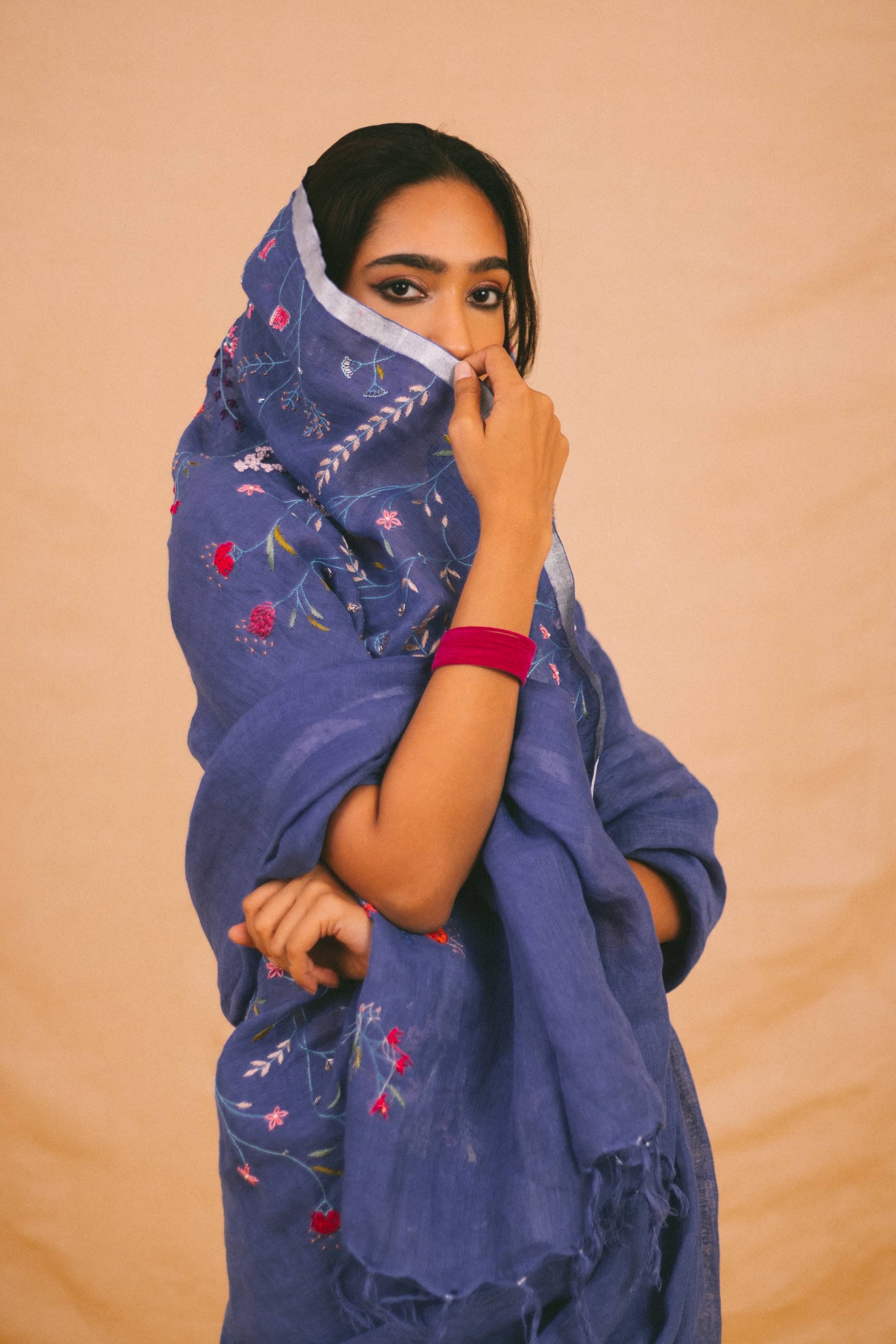 Manorama Linen Sari