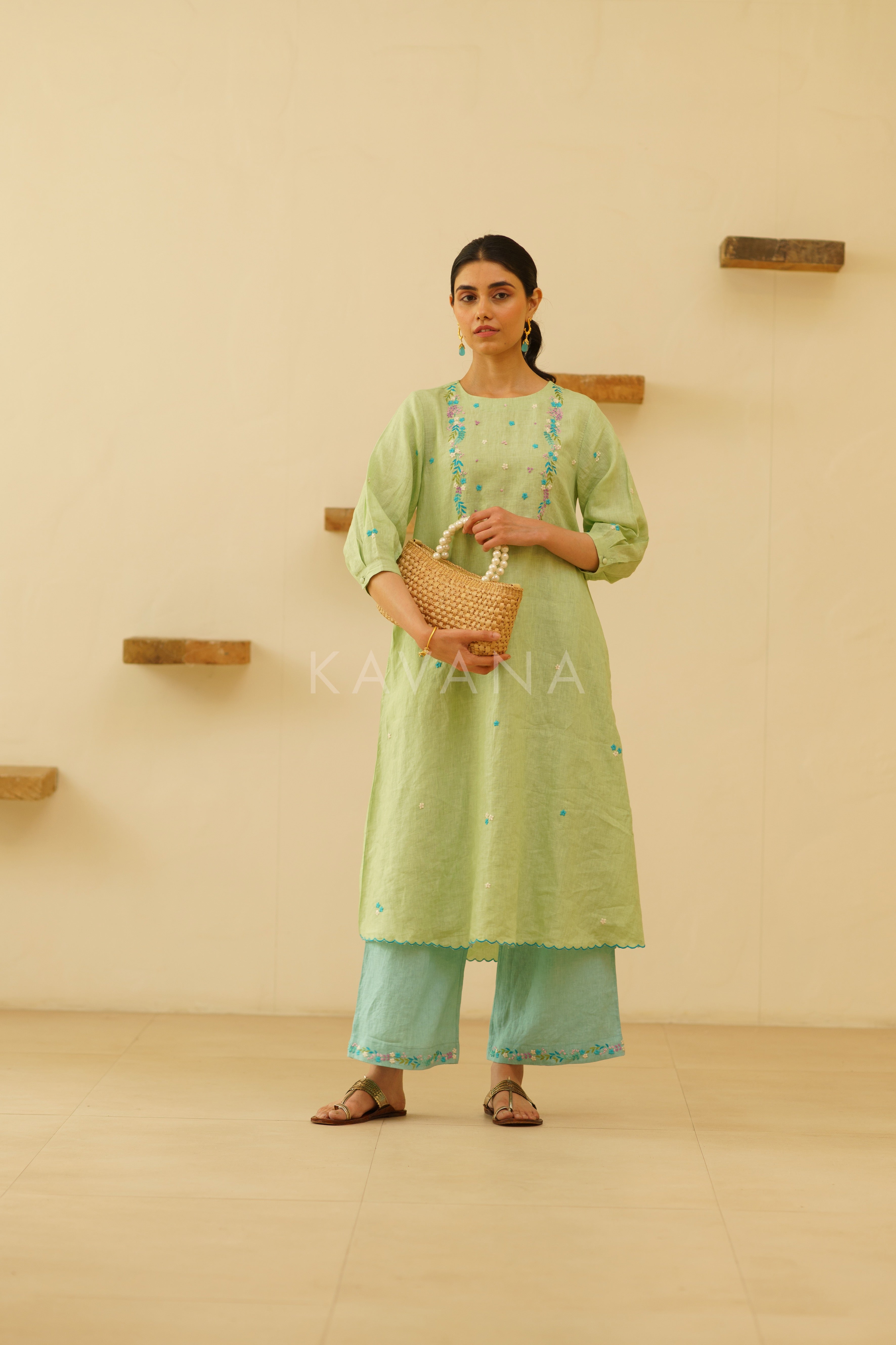 Zuhur Kurta Set