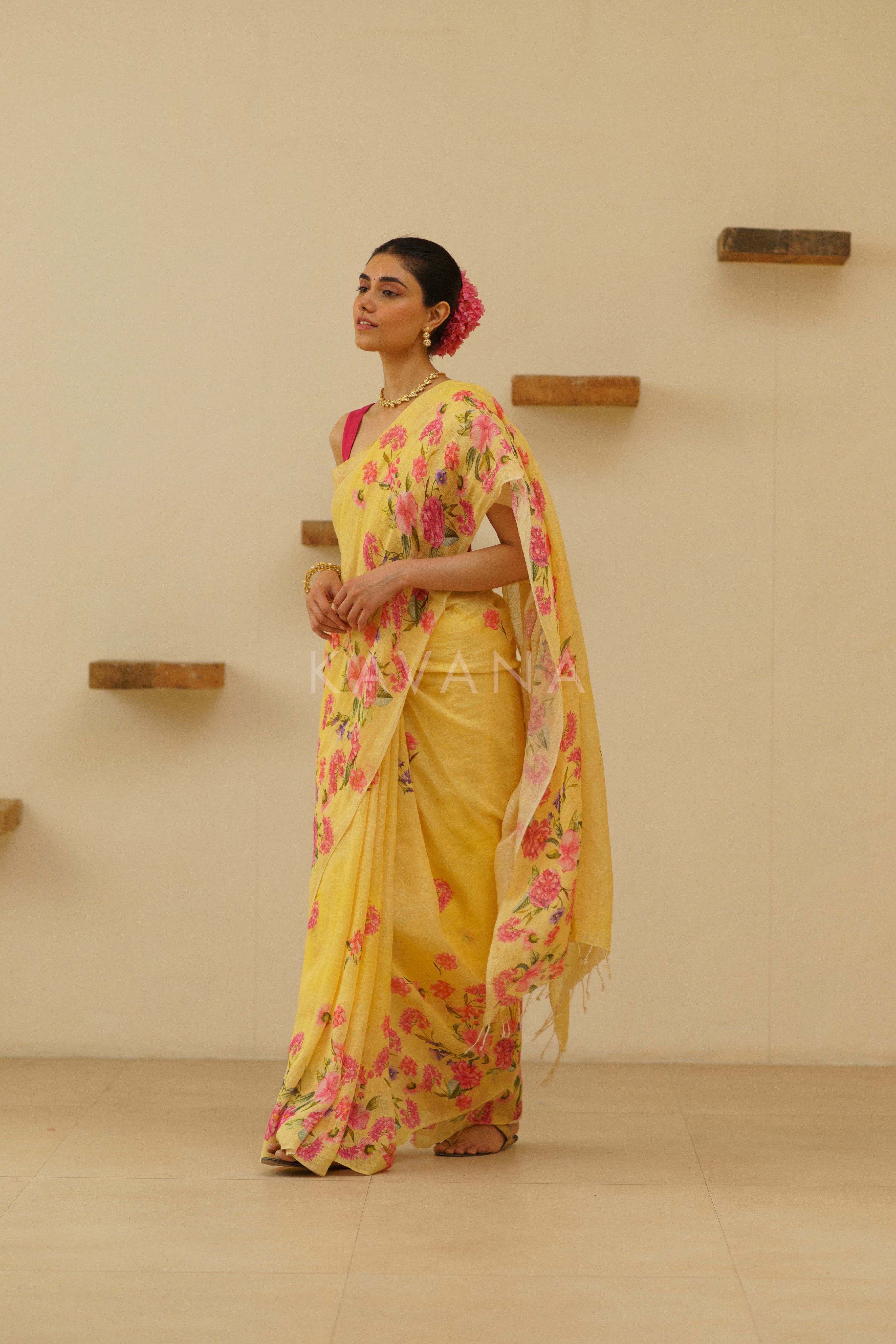 Amla Linen Sari