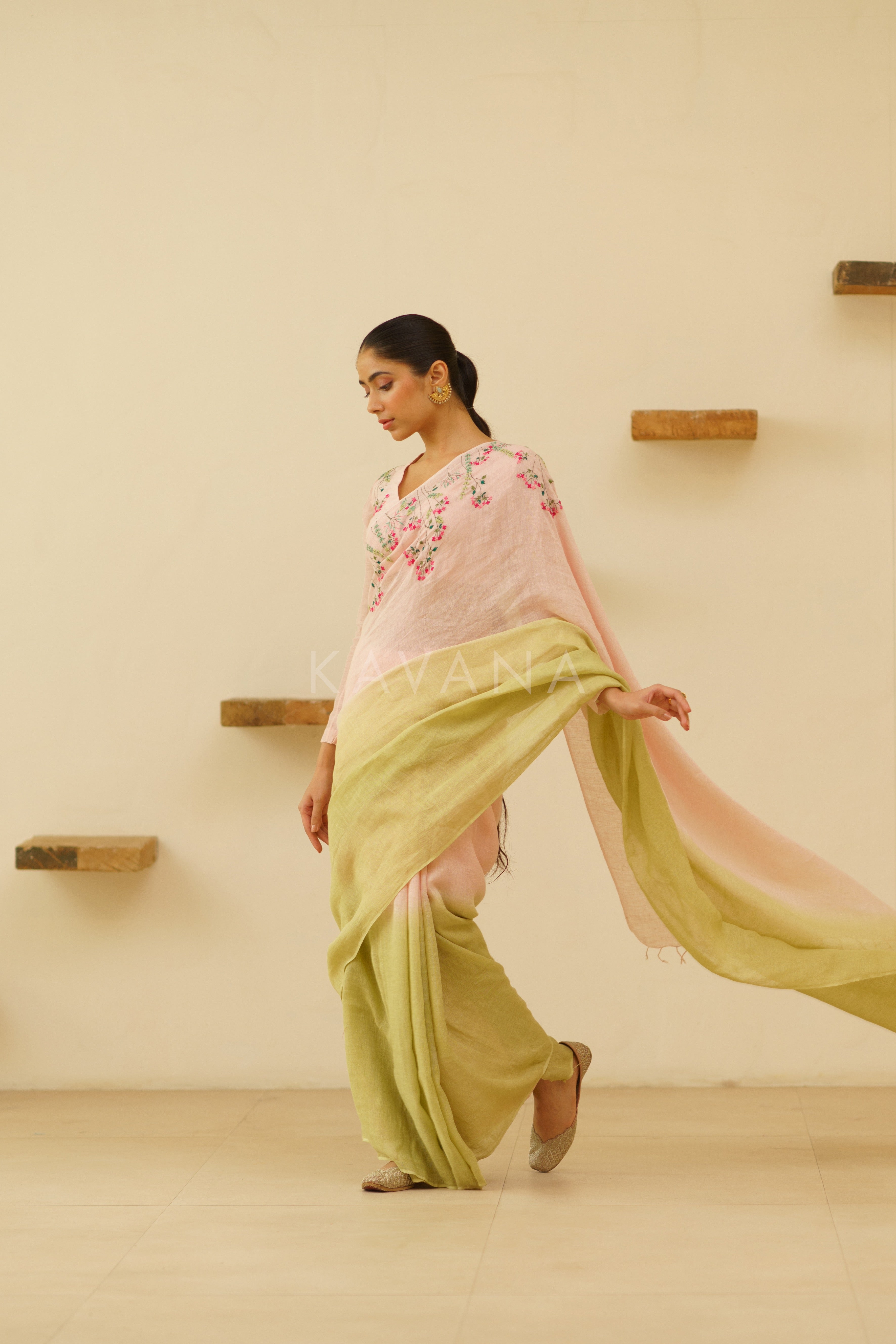 Gulnoor Linen Sari