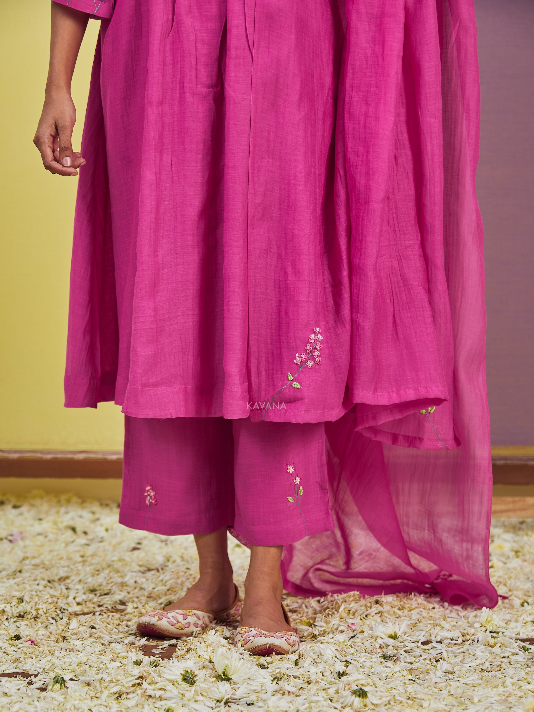 Kusum Kurta Set