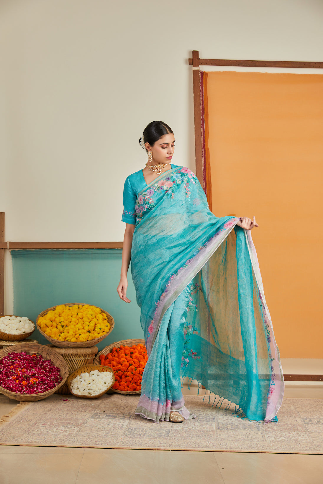 Nasrin Zari Linen Sari