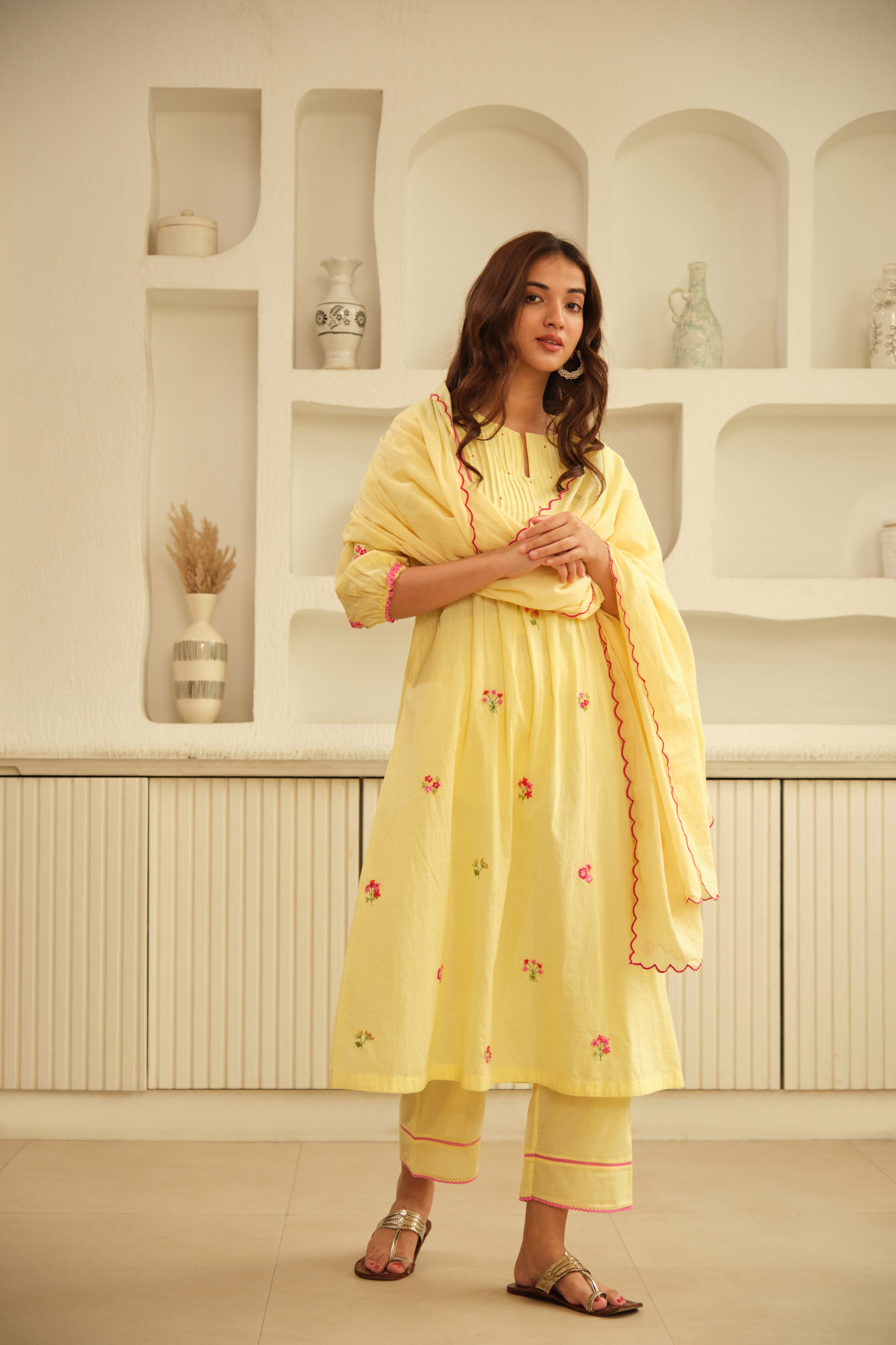 Lemon-Yellow Scalloped Cotton Dupatta