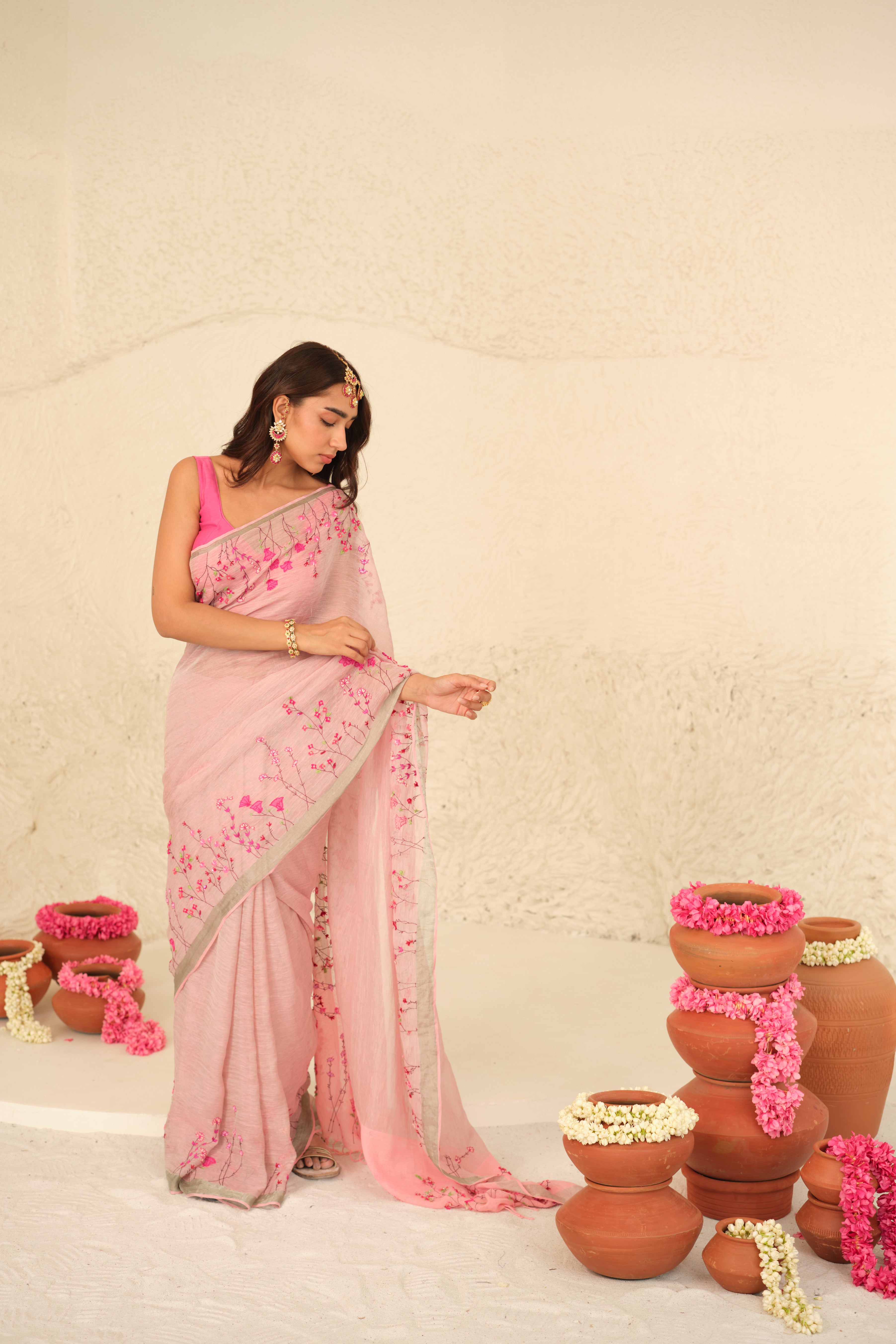 Gulbano Tissue Linen Sari