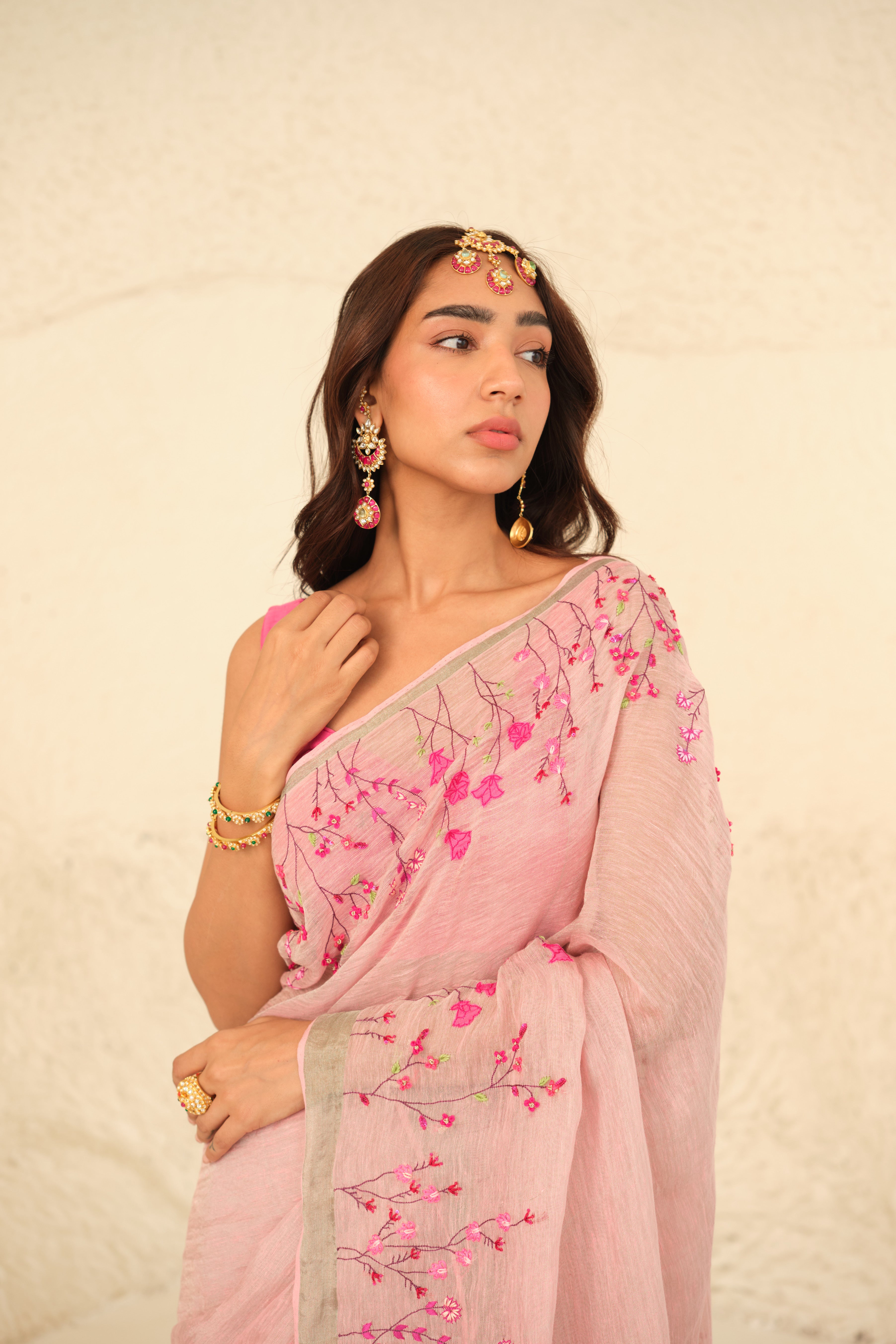 Gulbano Tissue Linen Sari