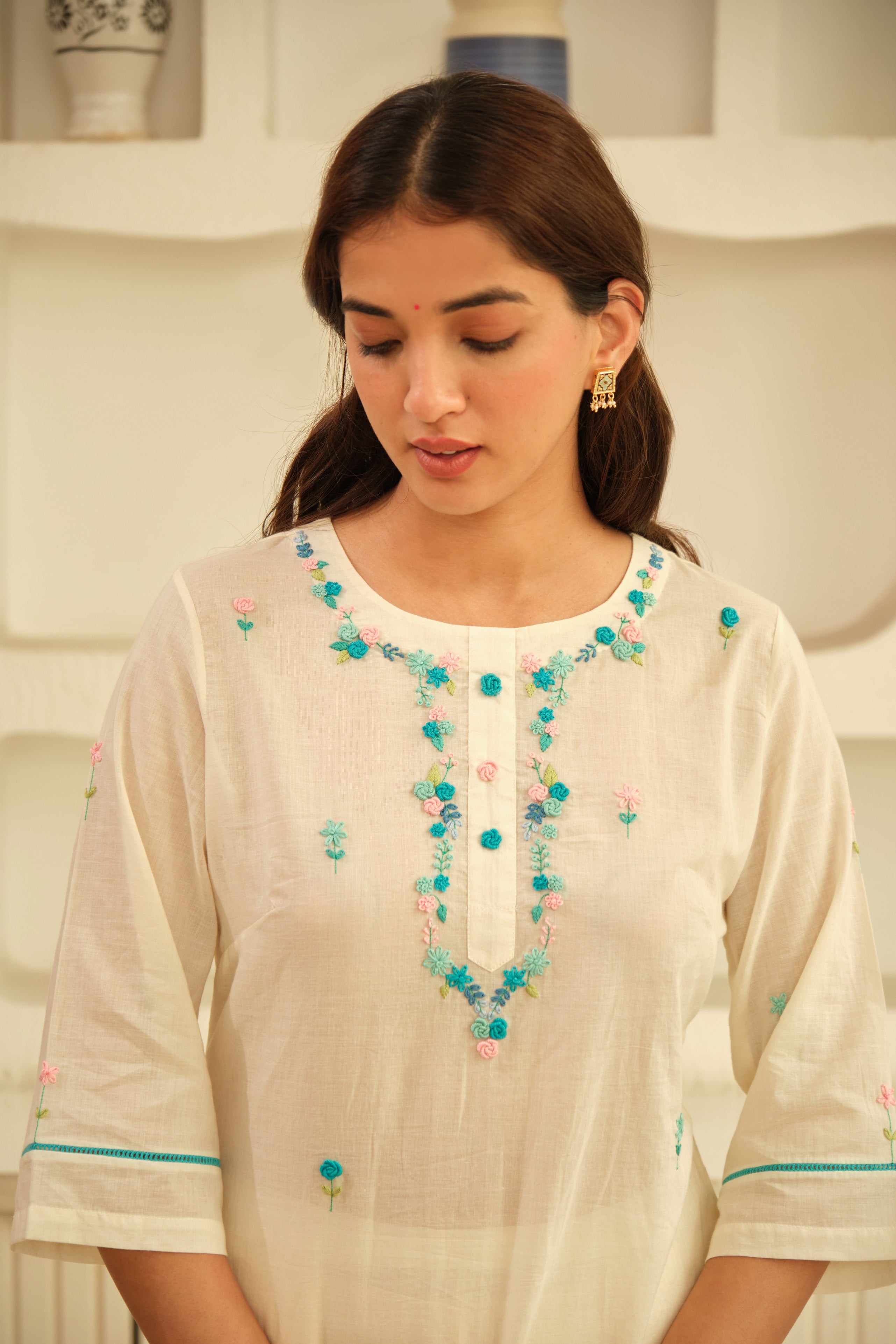 Off White Crochet Embroidered Kurta Set