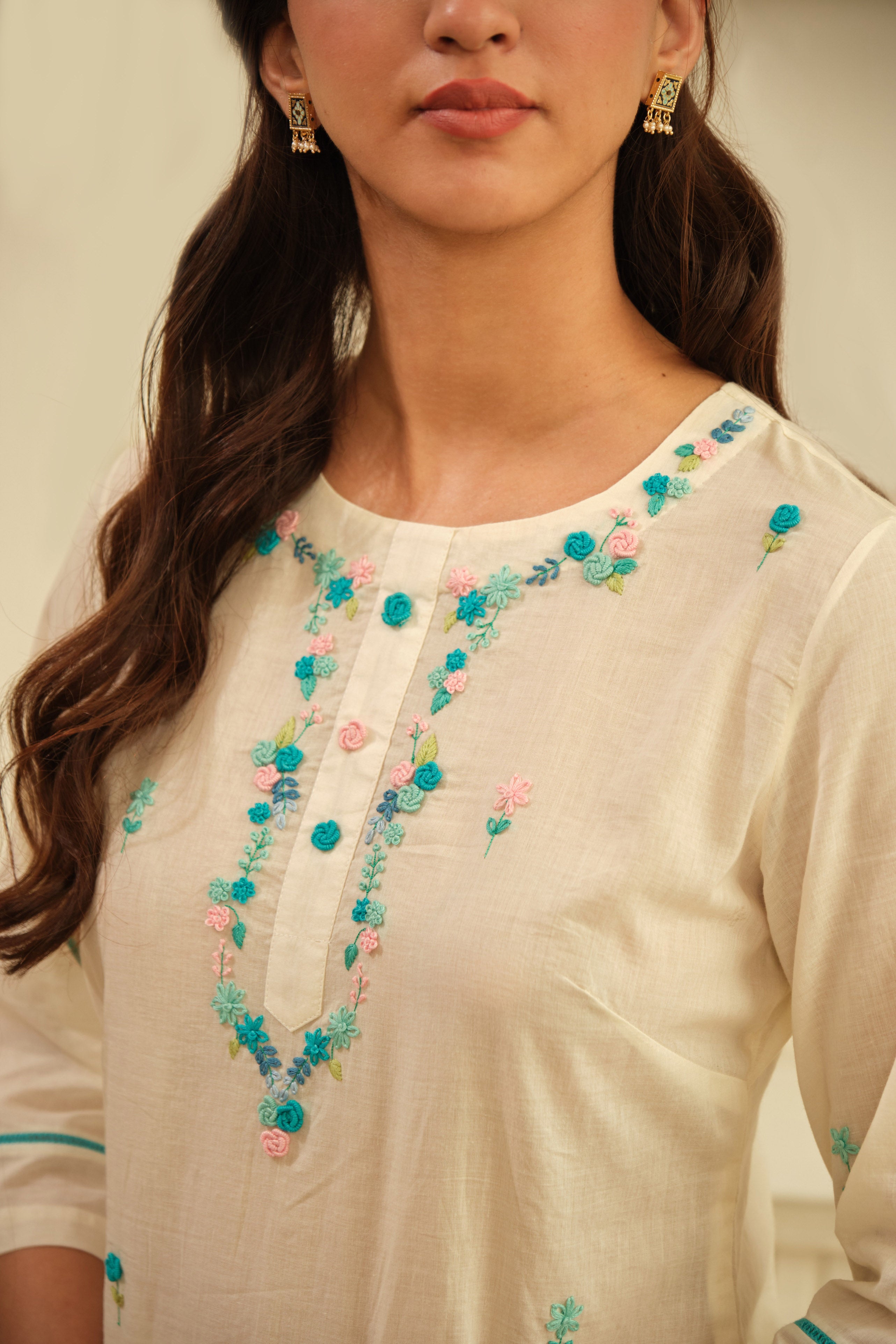 Off White Crochet Embroidered Kurta Set