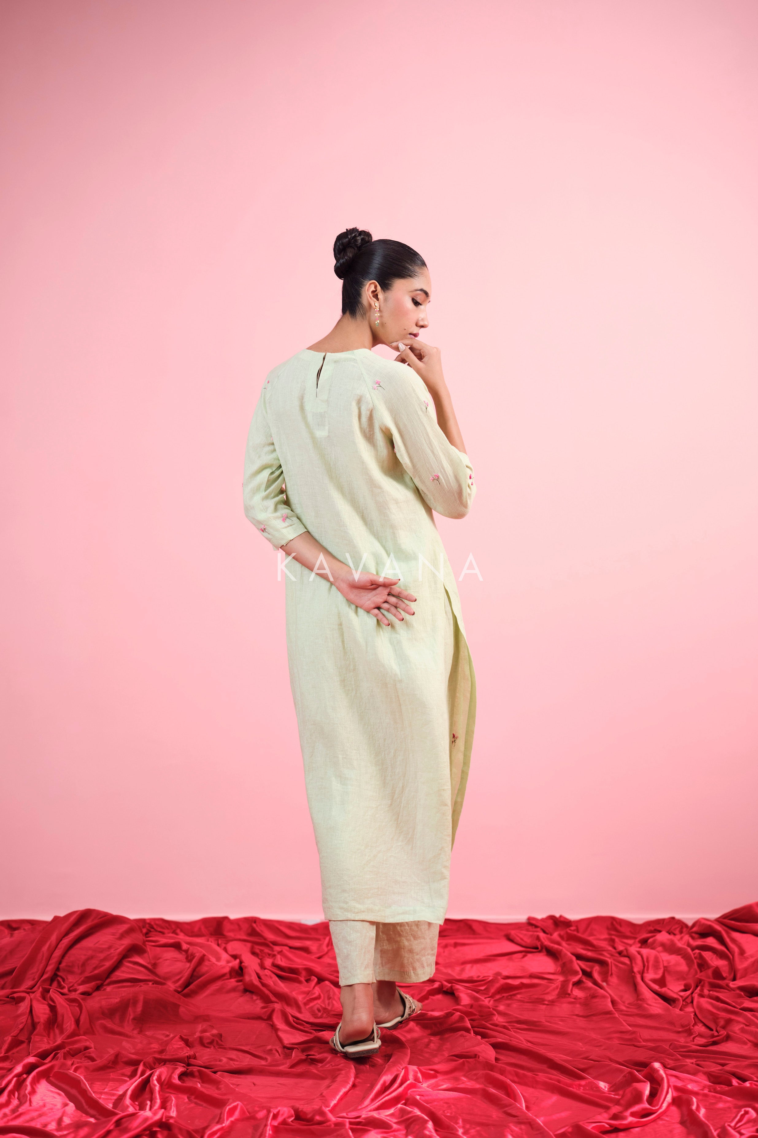 Sohni Linen Kurta Set