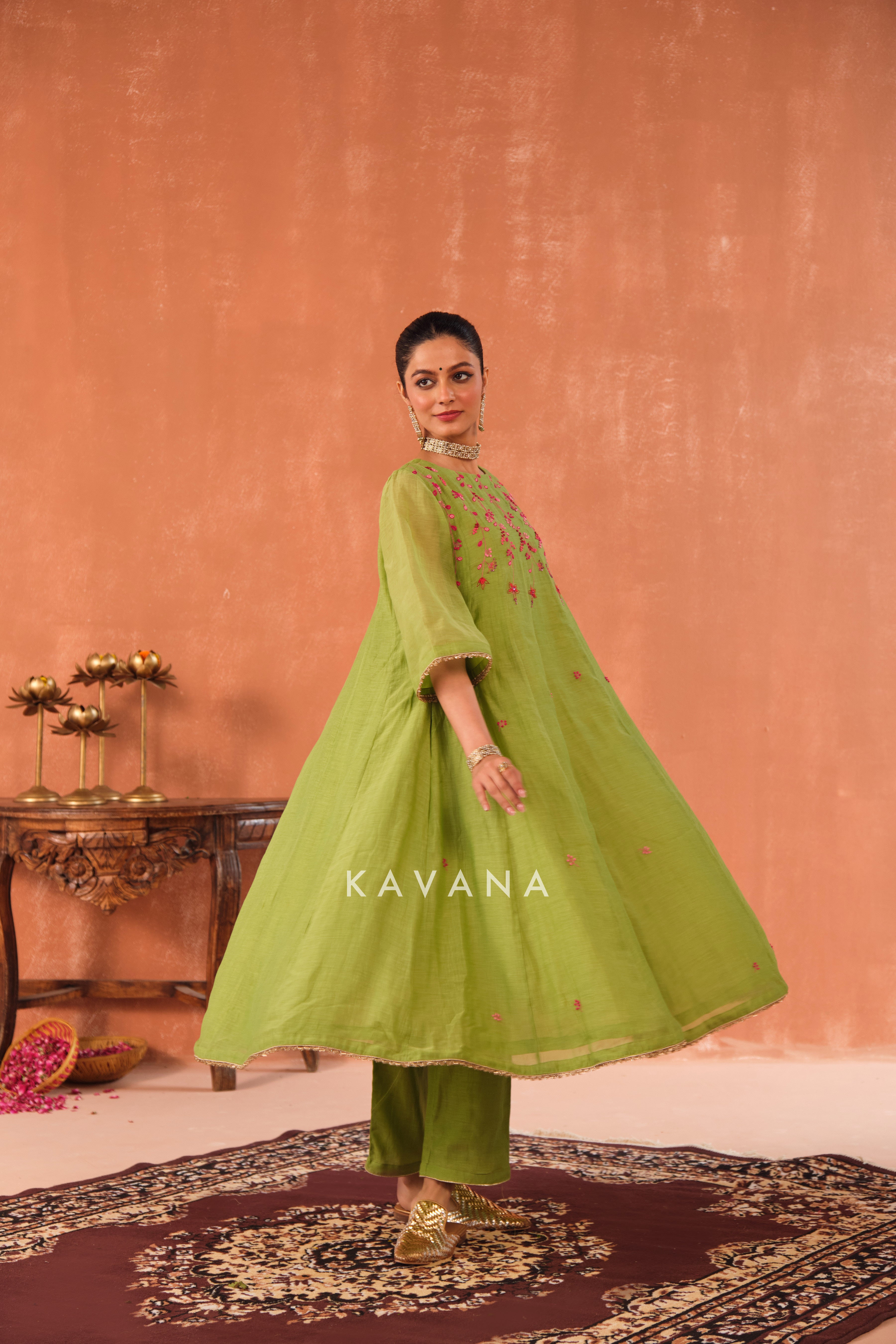 Vrinda Chanderi Kurta Set