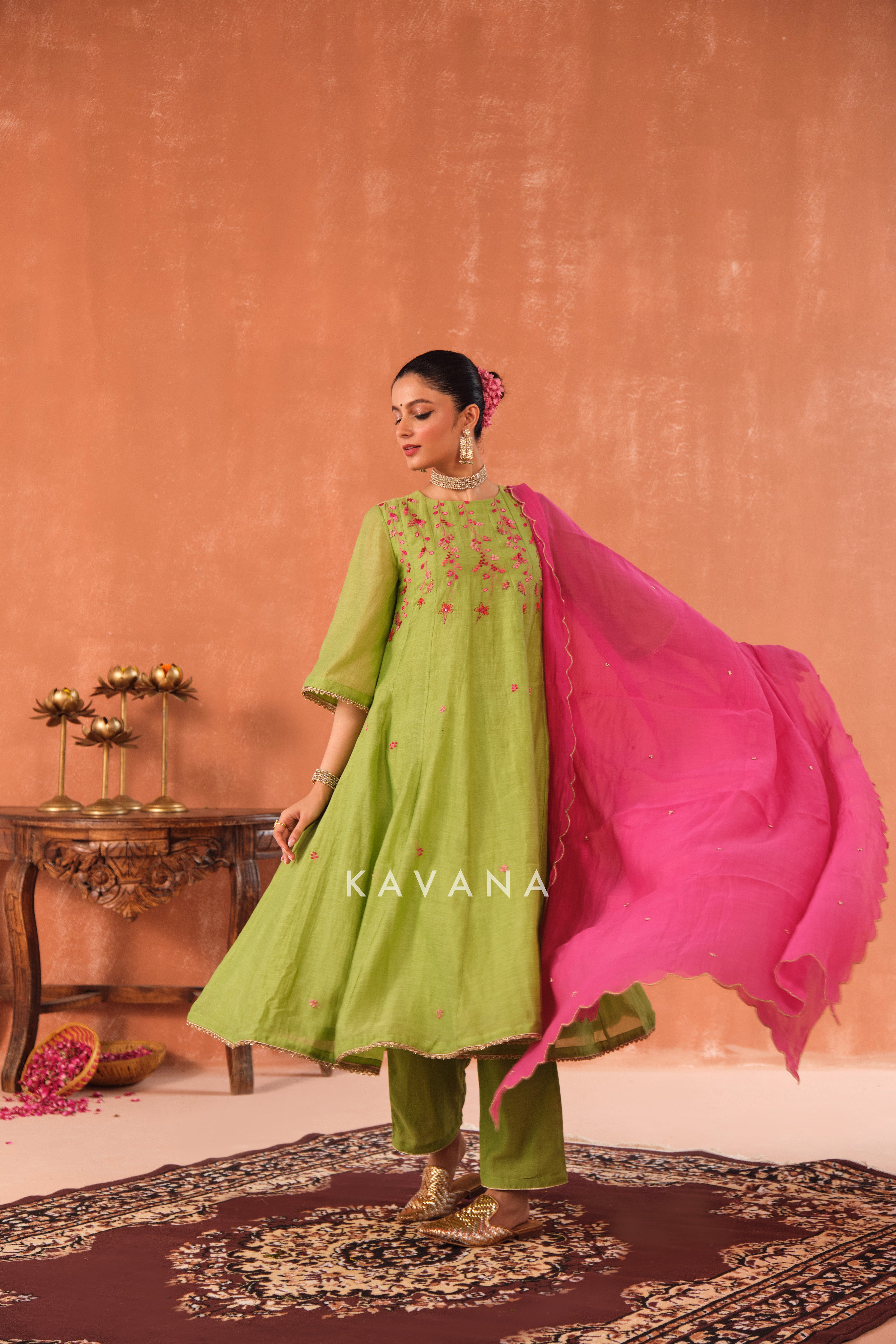 Vrinda Chanderi Kurta Set