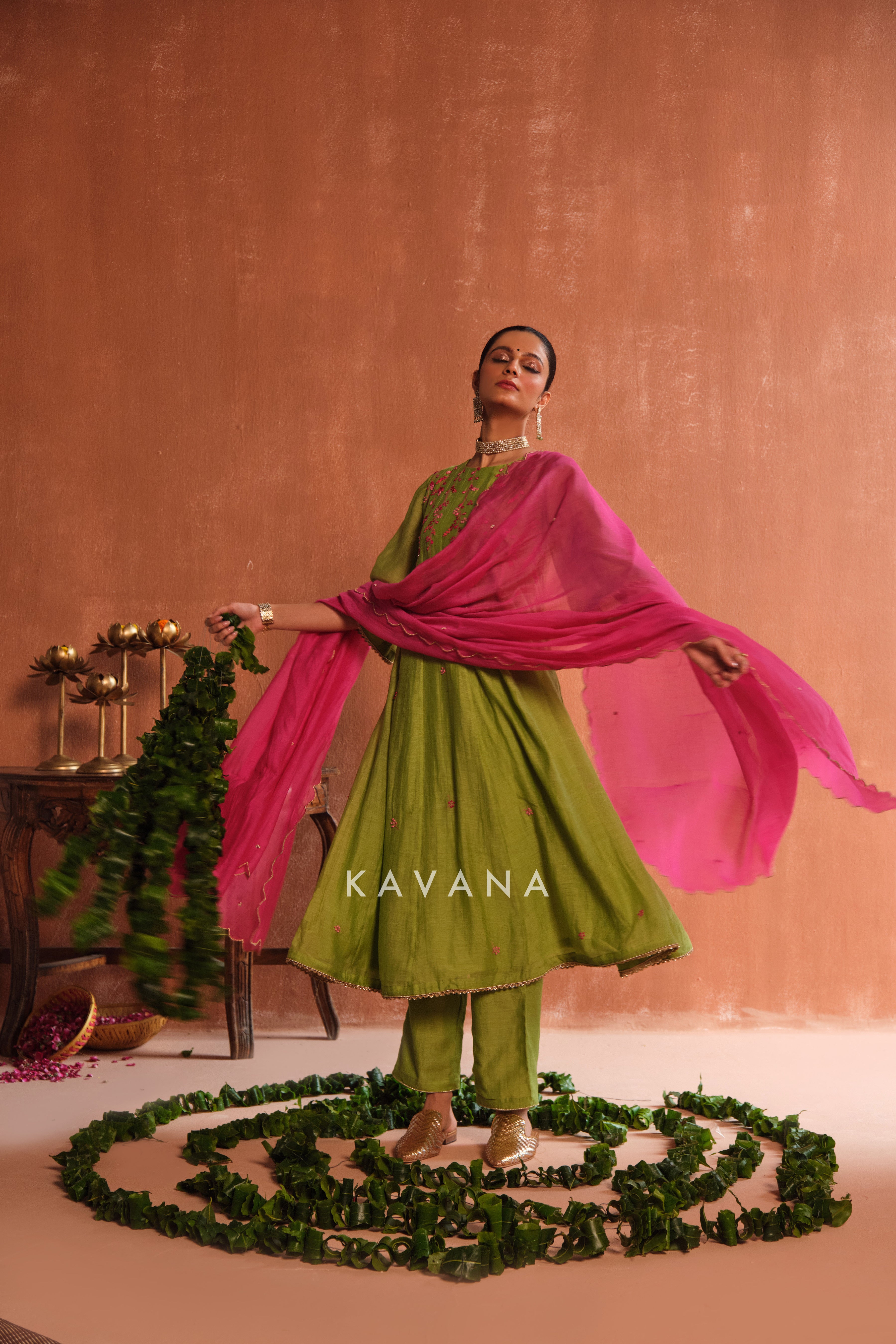 Vrinda Chanderi Kurta Set
