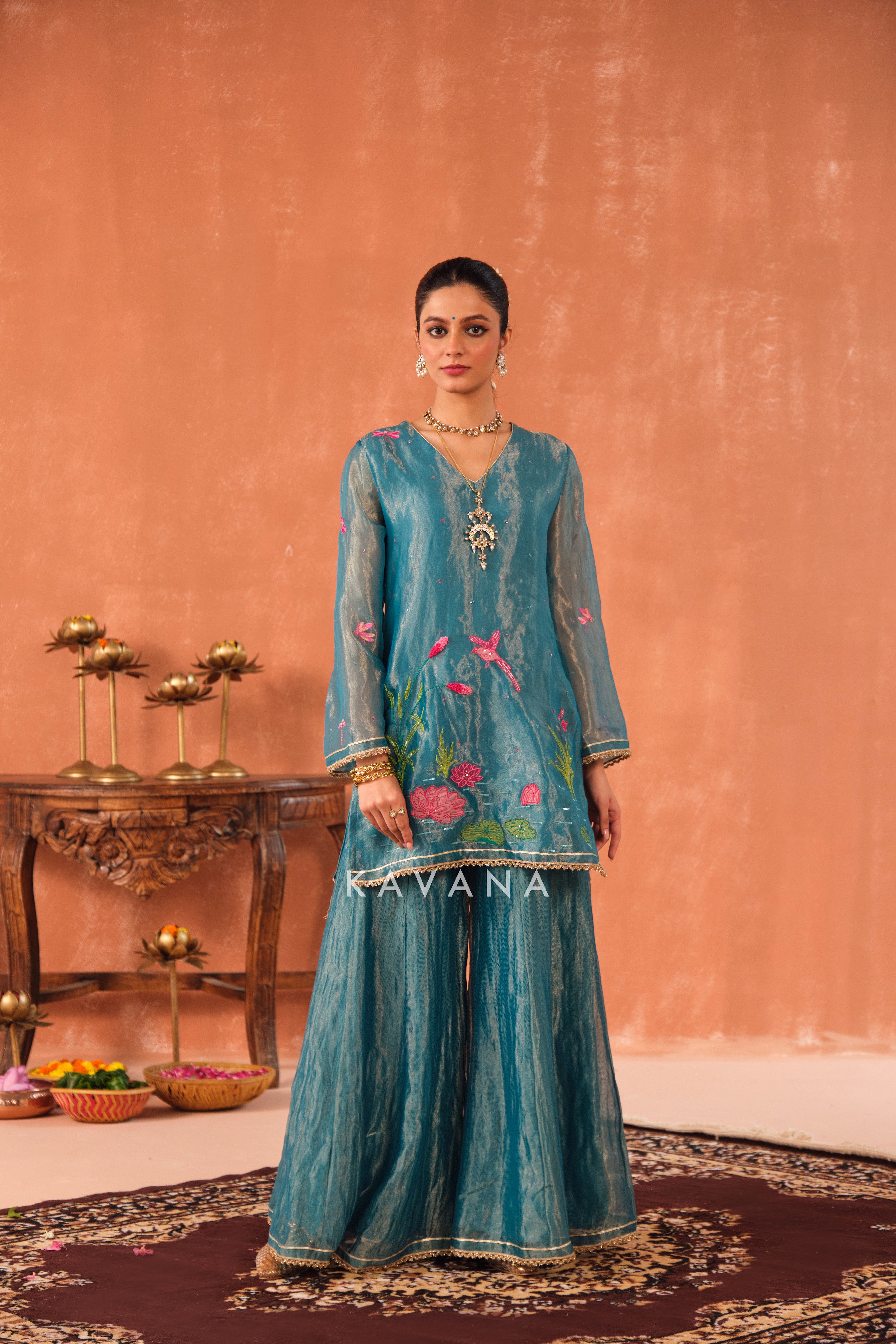 Neelika Silk Tissue Kurta Set