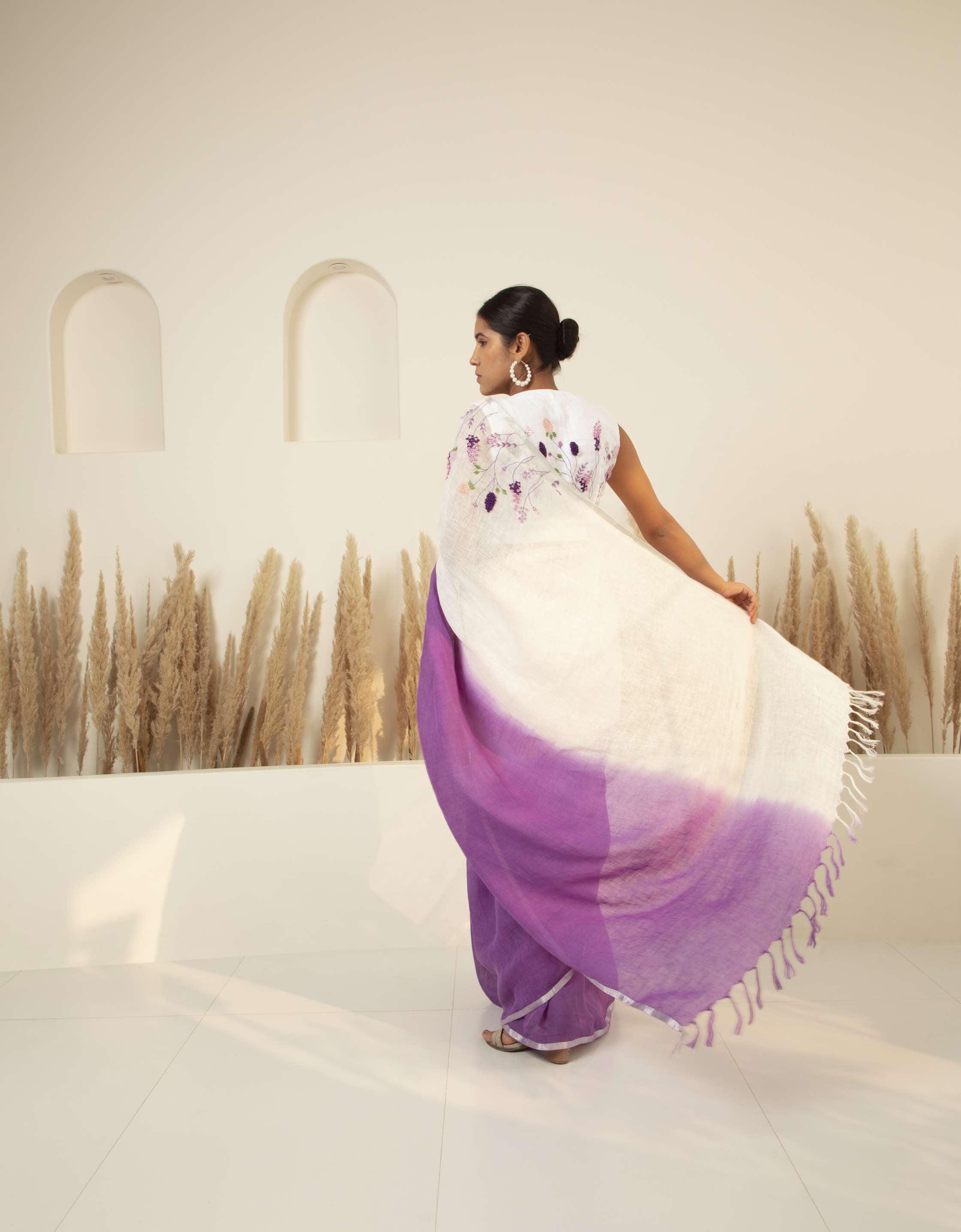 Eka Linen Sari